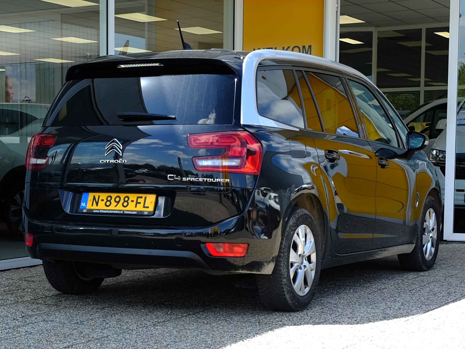 Citroen Grand C4 Spacetourer 1.2 PureTech 130pk Feel 7P | Navigatie | Camera  | Carplay | Park. Sensoren - 2/18