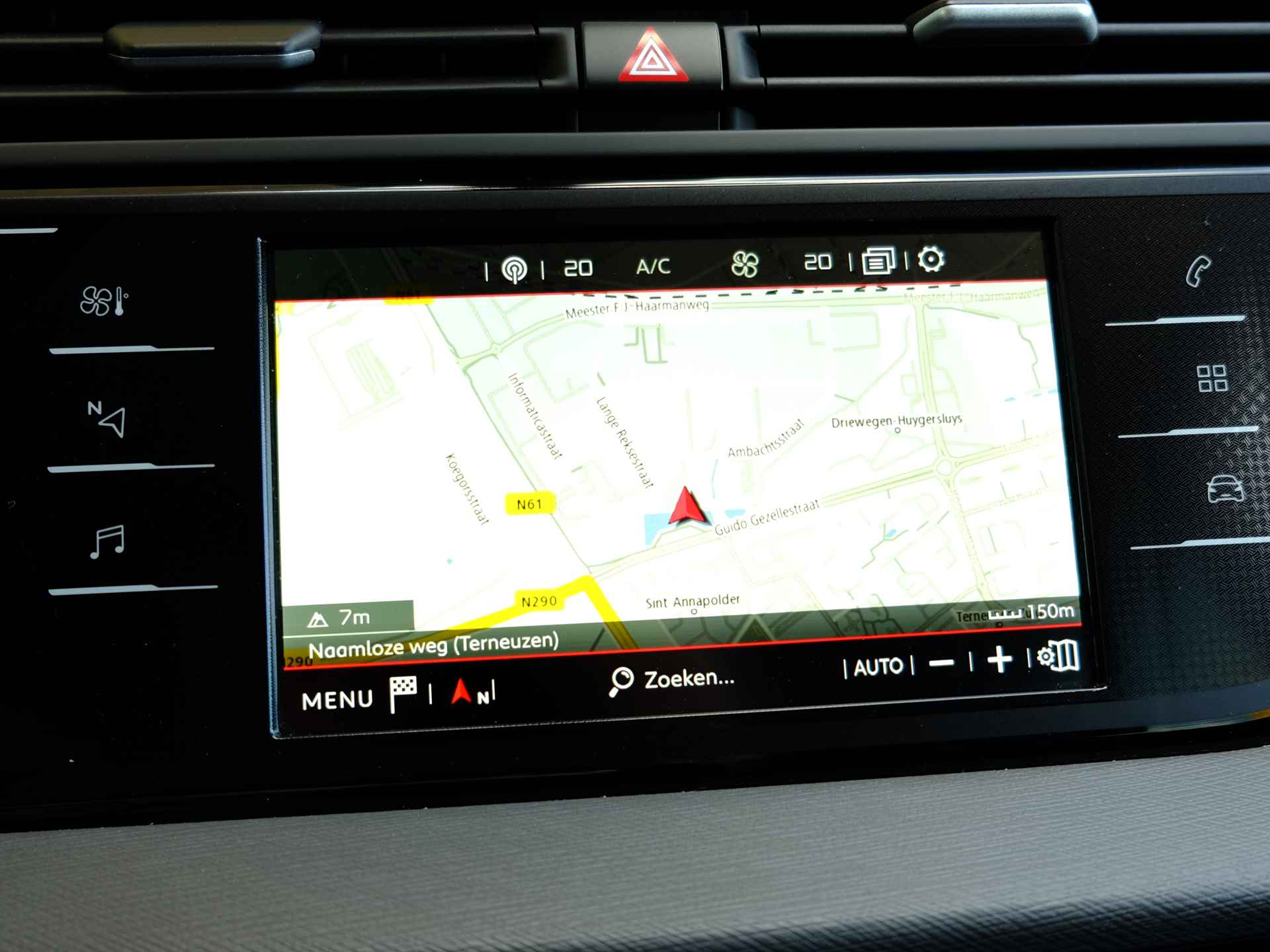 Citroen Grand C4 Spacetourer 1.2 PureTech 130pk Feel 7P | Navigatie | Camera  | Carplay | Park. Sensoren - 14/18