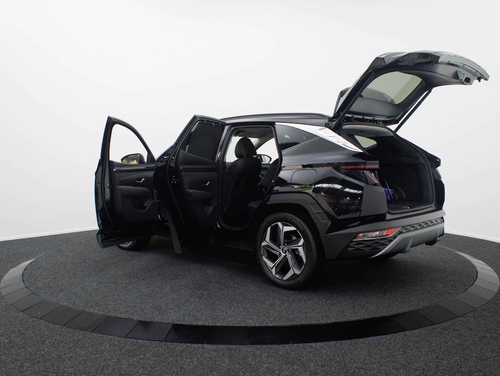 Hyundai Tucson 1.6 T-GDI PHEV 265PK Premium | Private lease 763pm - 11/56