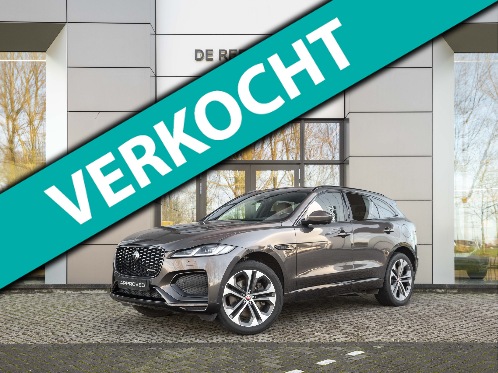 Jaguar F-Pace P400e PHEV R-Dynamic S | Cold Climate Pack | Elektrische trekhaak | Vintage Tan