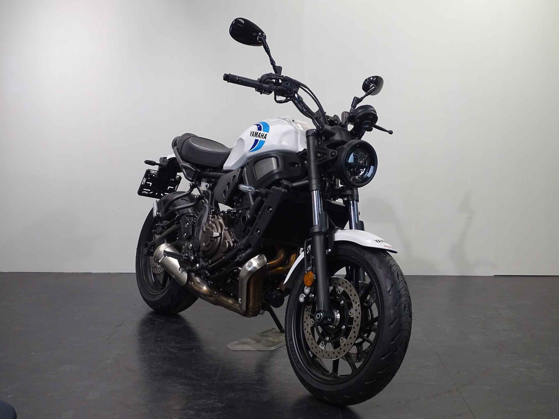 Yamaha XSR 700 - 13/13