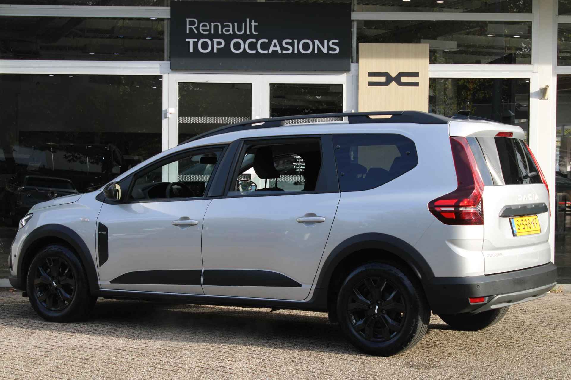 Dacia Jogger 1.0 TCe 110 Extreme 7p. | 7-persoons | Dodehoekdetectie | Achteruitrij camera | Cruise control | Climaat Control | - 7/29