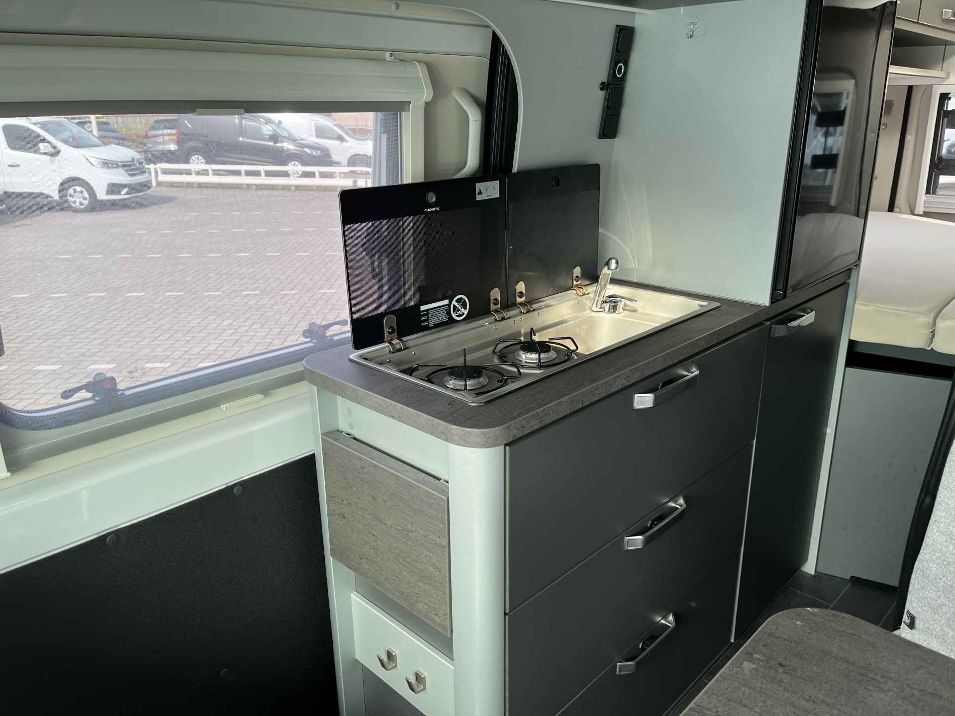 Weinsberg CaraTour 600 Bus camper | Hefdak | 4 personen | 6 meter | Bj 2023 - 15/32