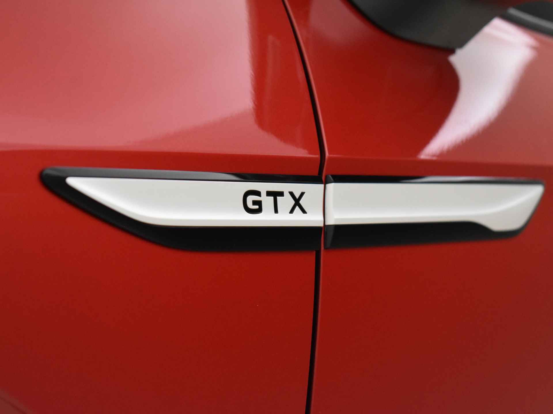 Volkswagen ID.4 GTX 77 kWh 299pk 4 wheeldrive | Fabrieksgarantie 2025 | Cruise control | Navigatie | Matrix koplampen | Keyless | App connect | - 10/59