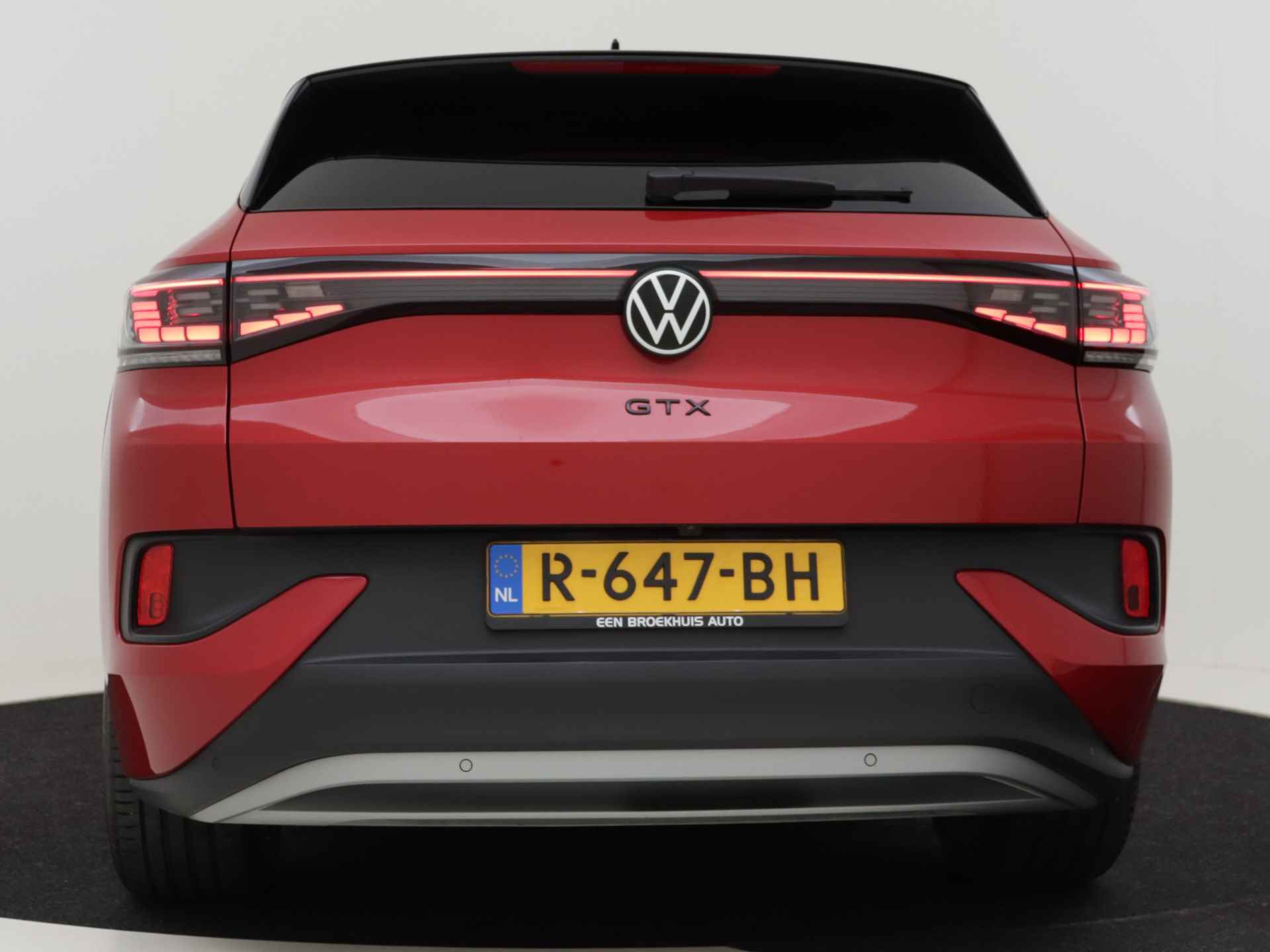 Volkswagen ID.4 GTX 77 kWh 299pk 4 wheeldrive | Fabrieksgarantie 2025 | Cruise control | Navigatie | Matrix koplampen | Keyless | App connect | - 26/59