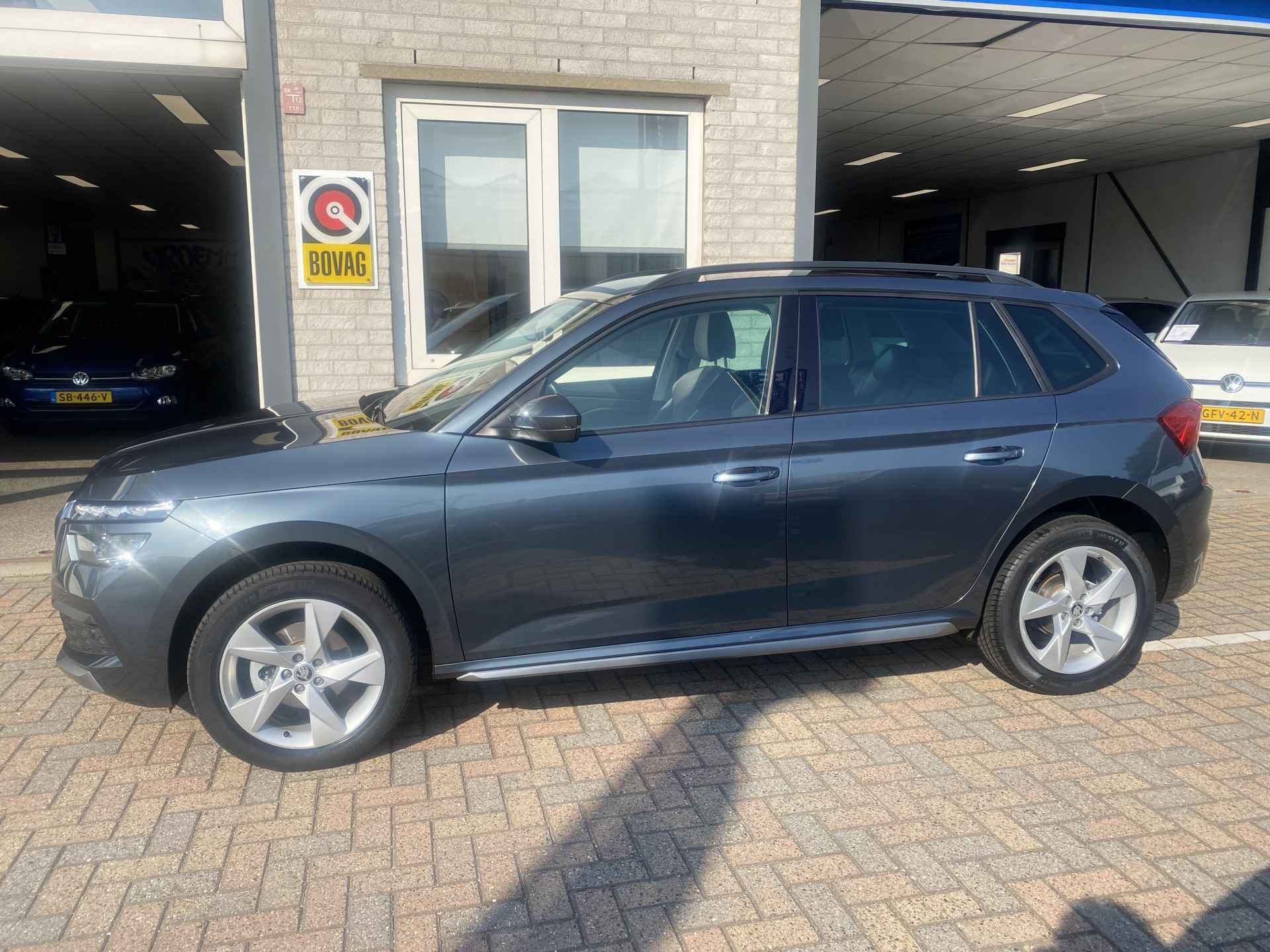 Škoda Kamiq 1.5 TSI ACT Business Edition / AUTOMAAT/ SKODA SOUND/ PARK. SENSOREN/ LED/ STOEL VERWARM./ LEDER/ CRUISE/ APP CONNECT/ VIRTUAL COCKPIT/ NAVI/ CLIMA/ DAB/ - 3/36