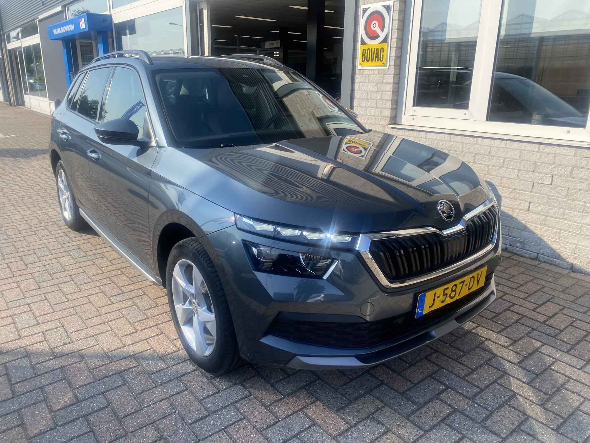 Škoda Kamiq 1.5 TSI ACT Business Edition / AUTOMAAT/ SKODA SOUND/ PARK. SENSOREN/ LED/ STOEL VERWARM./ LEDER/ CRUISE/ APP CONNECT/ VIRTUAL COCKPIT/ NAVI/ CLIMA/ DAB/ - 33/36