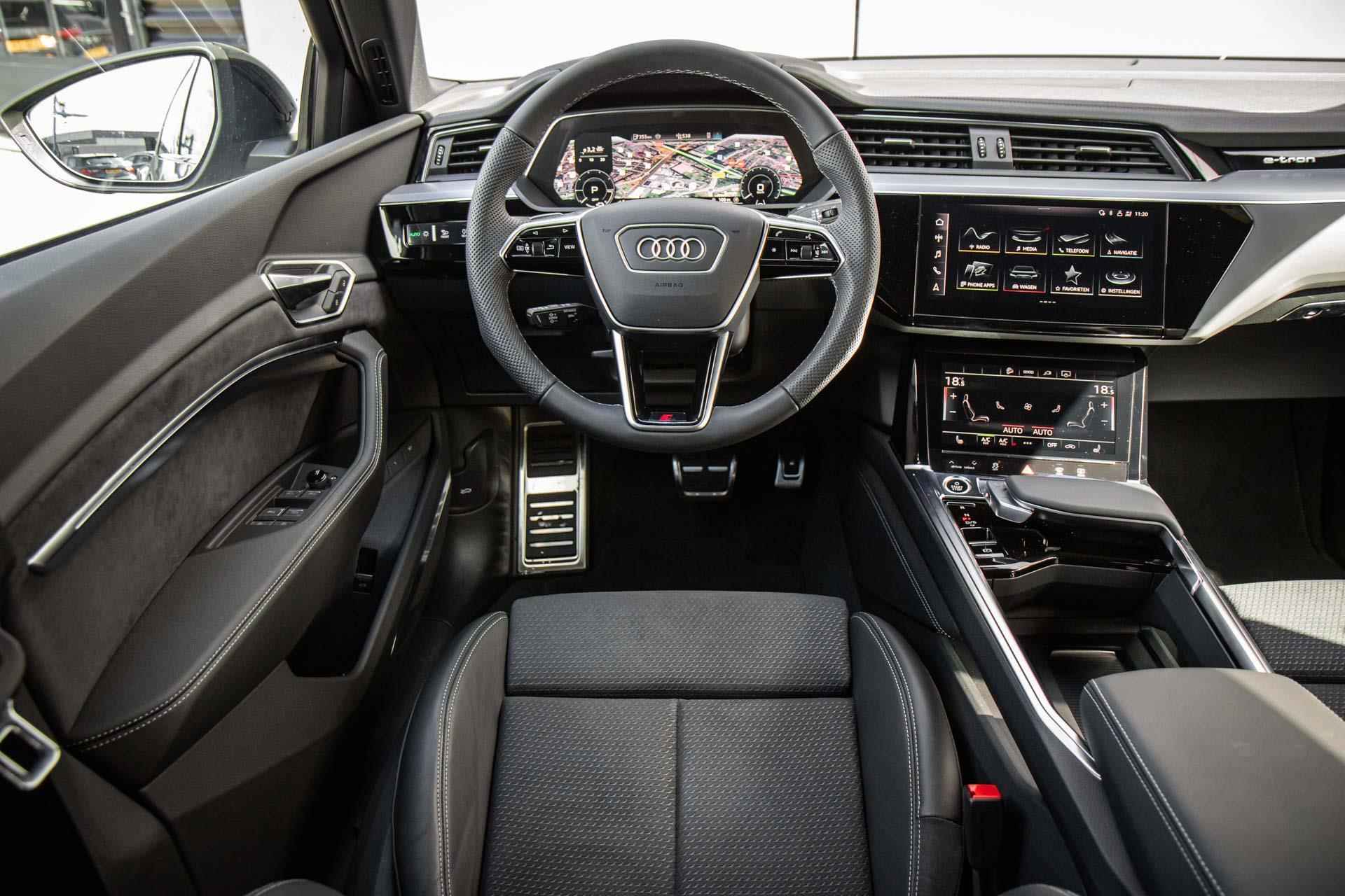 Audi Q8 e-tron 55 quattro 408pk S Edition 115 kWh | Panoramadak | B&O | Luchtvering | Sportstoelen | 22" Velgen - 45/47