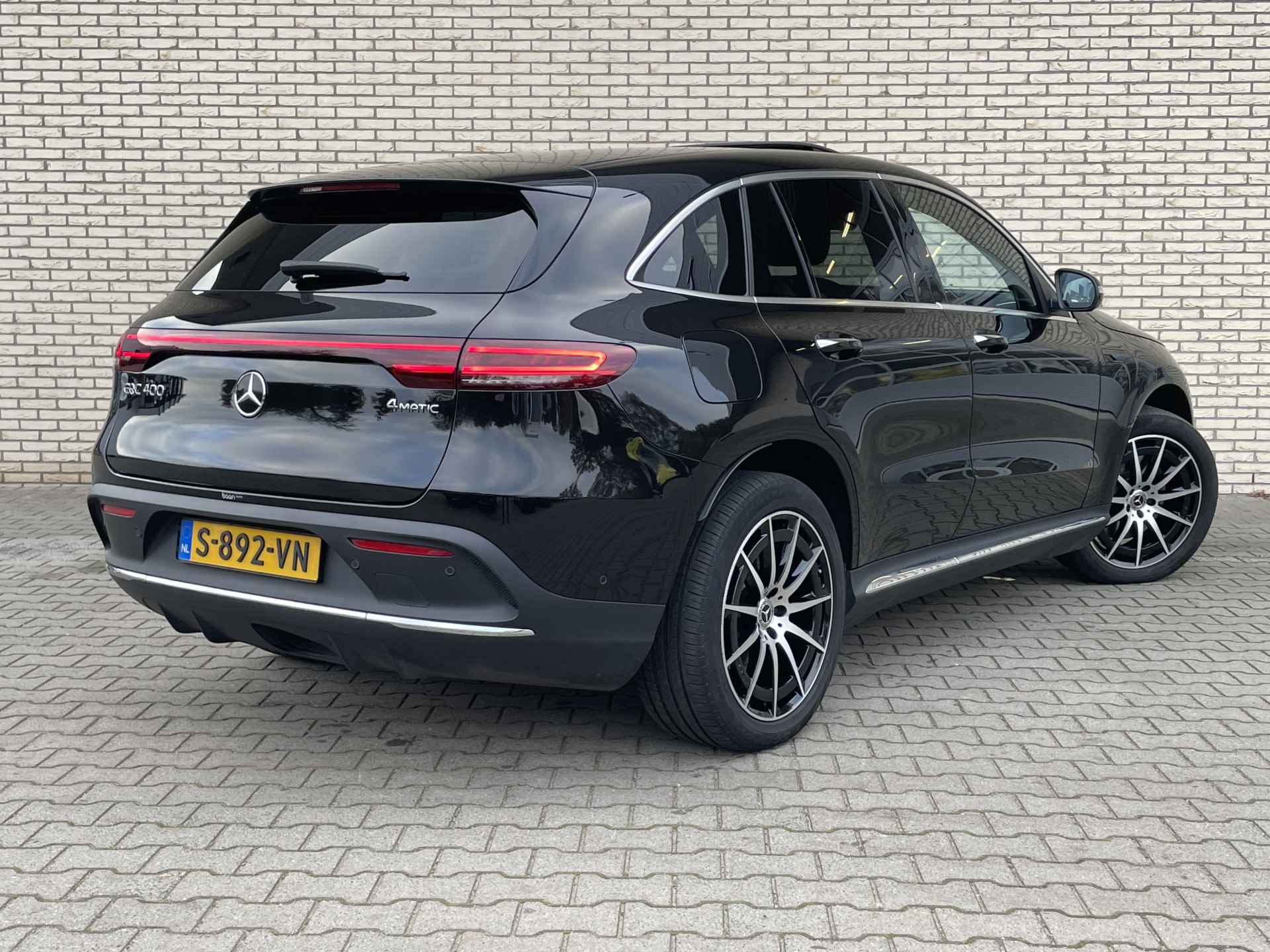 Mercedes-Benz EQC 400 4-Matic AMG Line 80 kWh l Rij-assistentie l Head-up l Trekhaak l Carplay l Memory Seats l - 5/25