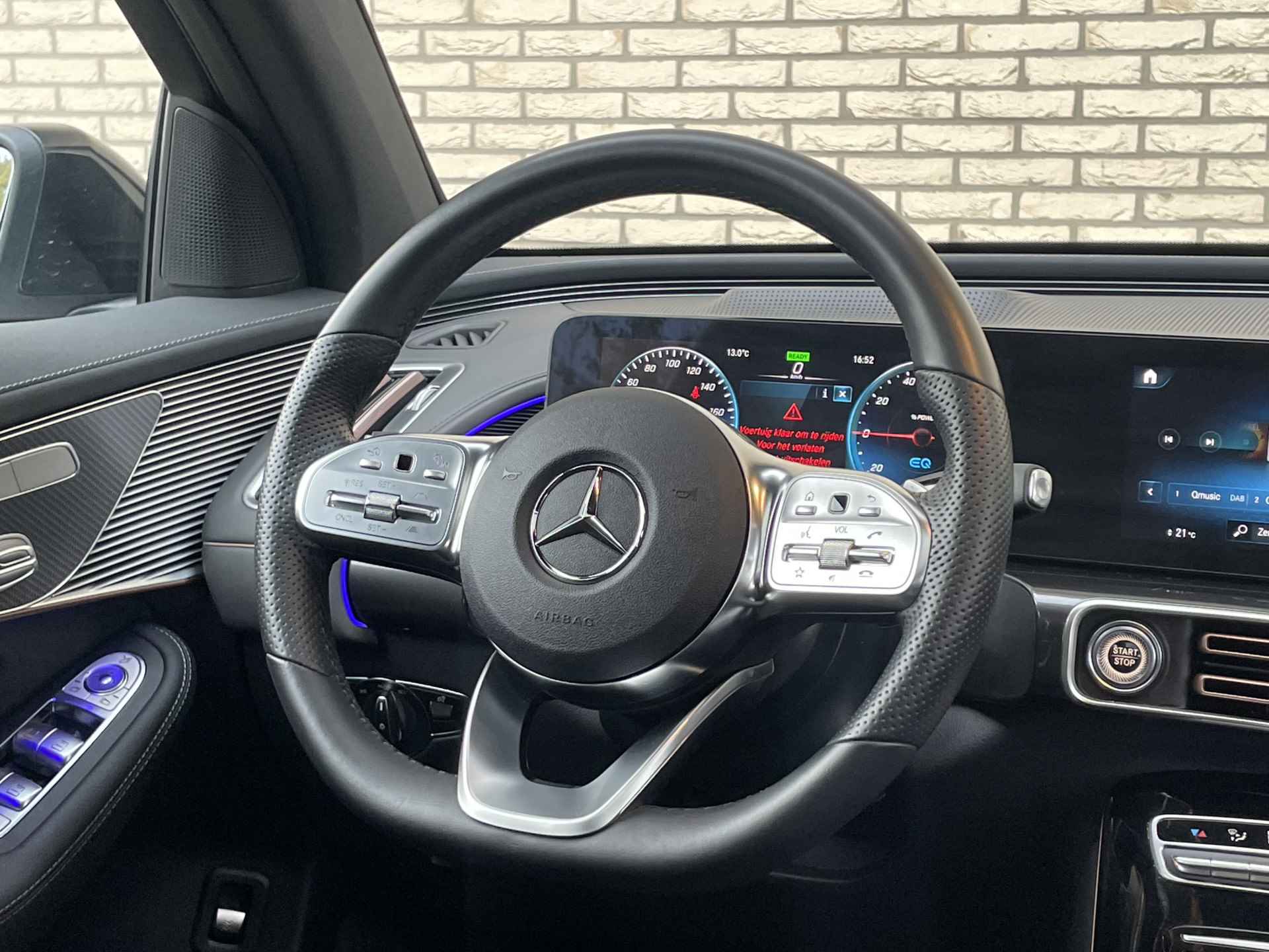 Mercedes-Benz EQC 400 4-Matic AMG Line 80 kWh l Rij-assistentie l Head-up l Trekhaak l Carplay l Memory Seats l - 13/25