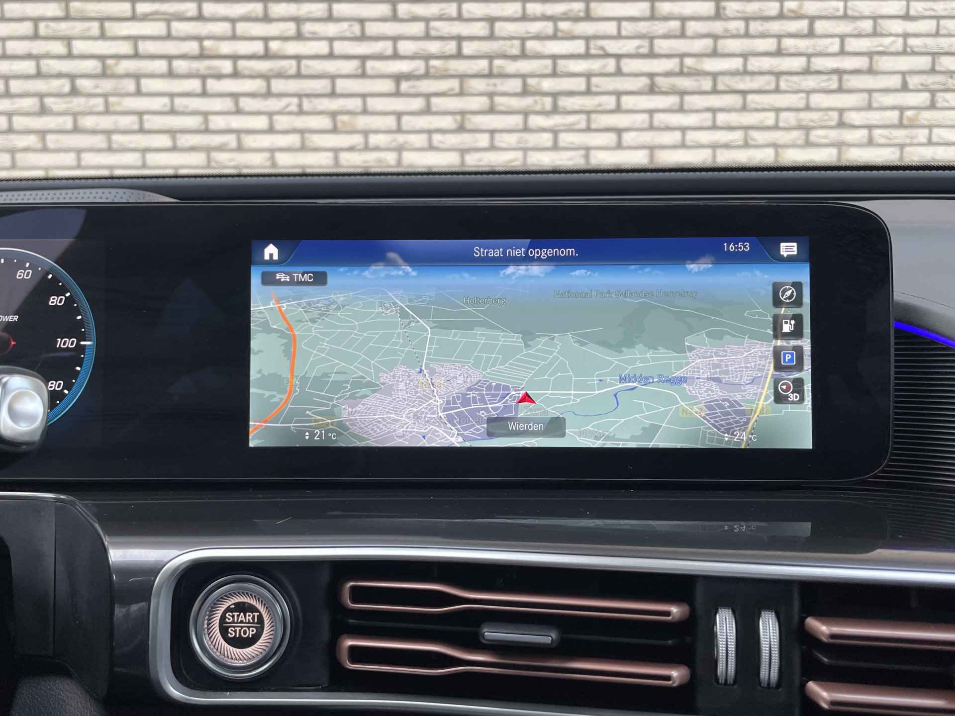 Mercedes-Benz EQC 400 4-Matic AMG Line 80 kWh l Rij-assistentie l Head-up l Trekhaak l Carplay l Memory Seats l - 18/25