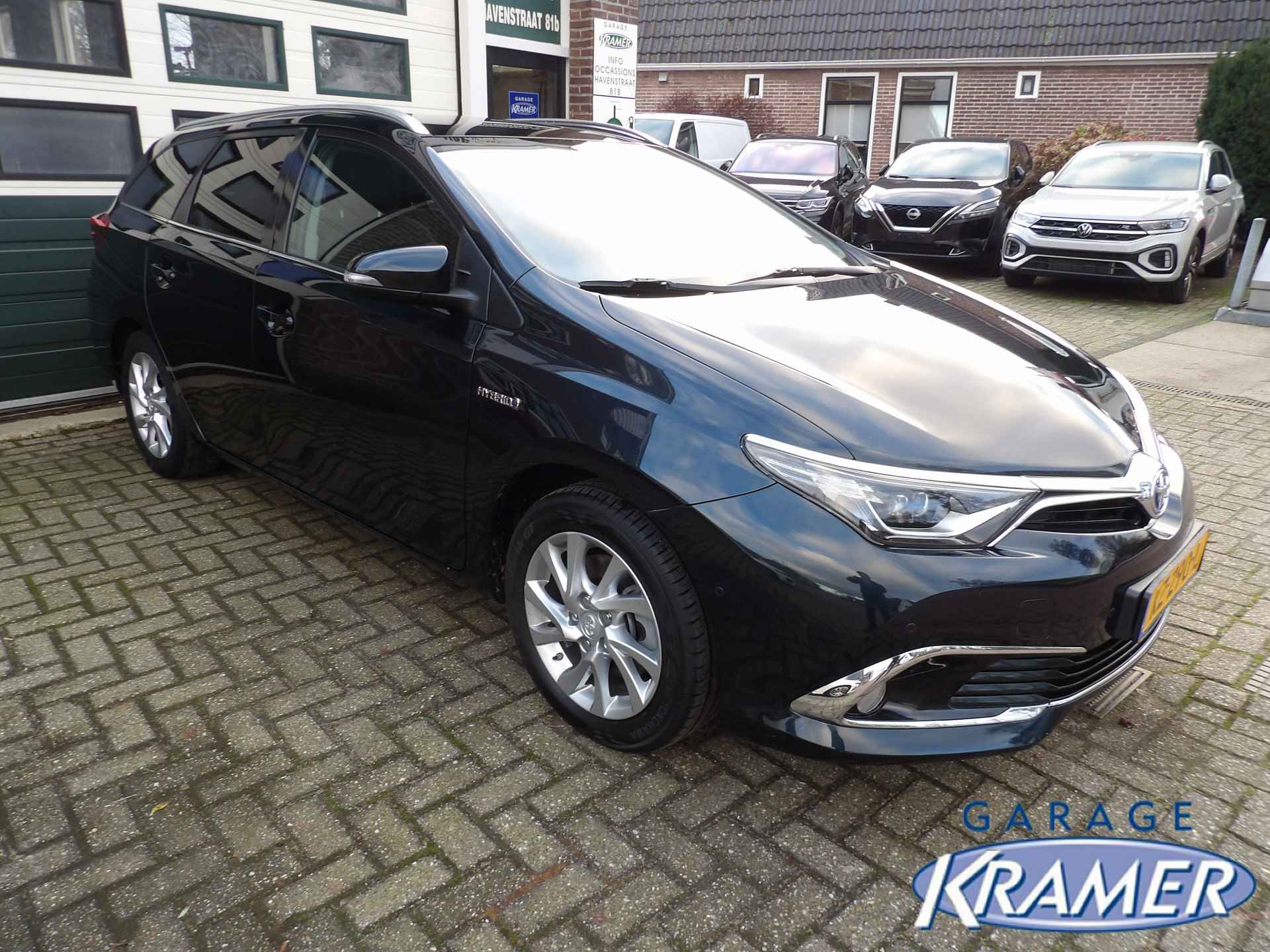 Toyota Auris Touring Sports 1.8 Hybrid Lease pro - 3/33