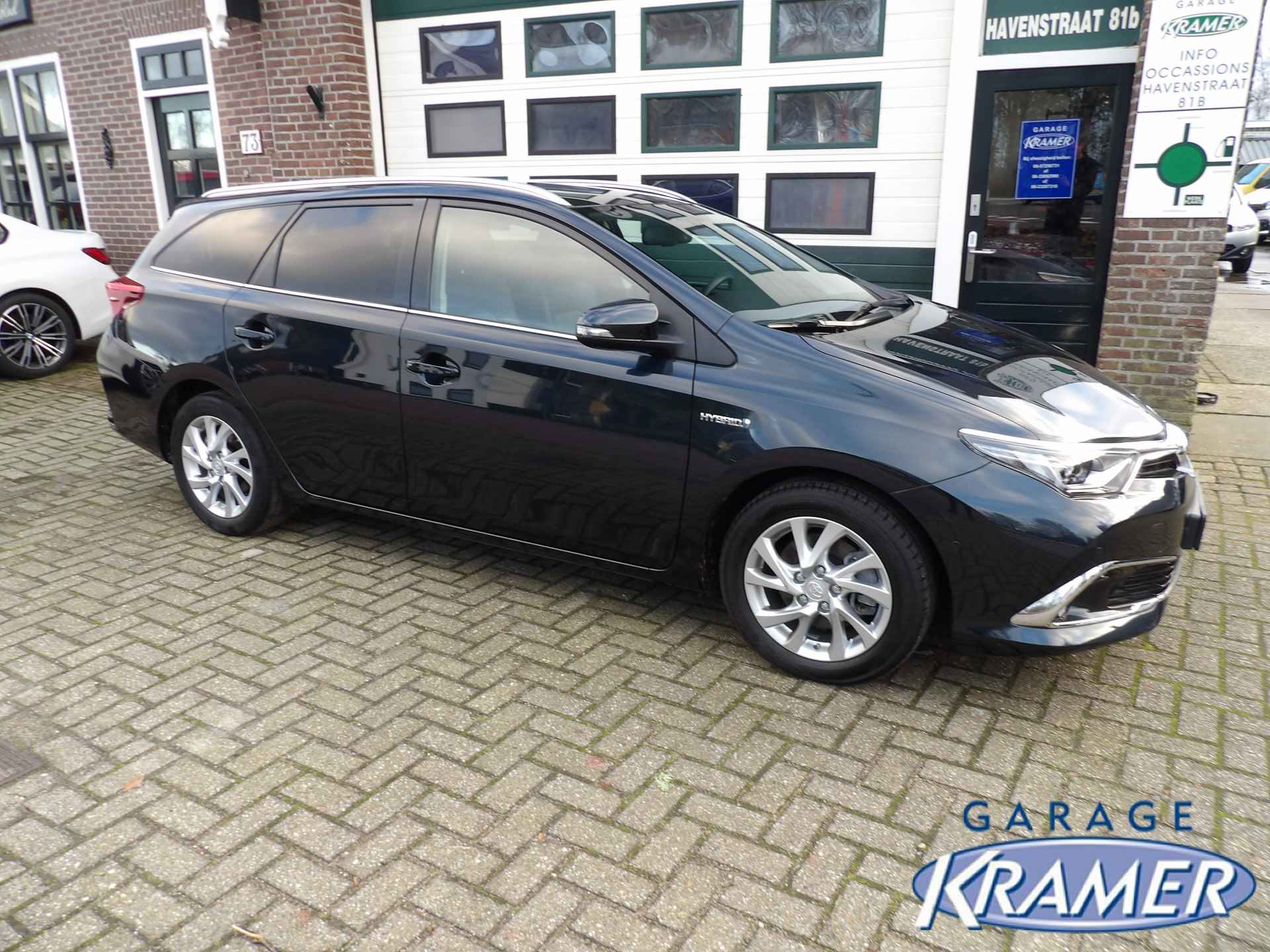 Toyota Auris Touring Sports 1.8 Hybrid Lease pro - 4/33