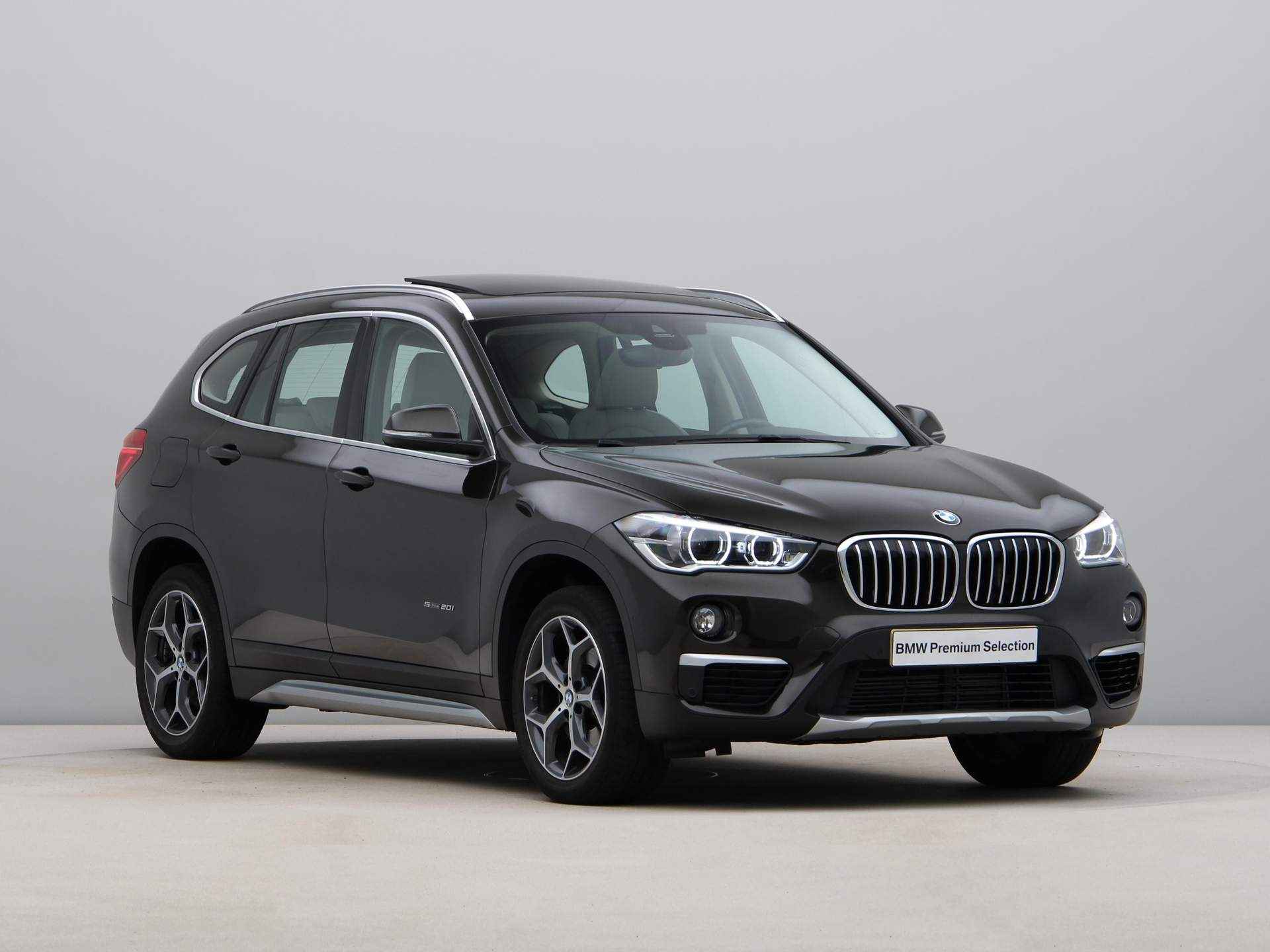 BMW X1 sDrive20i High Executive - 8/26