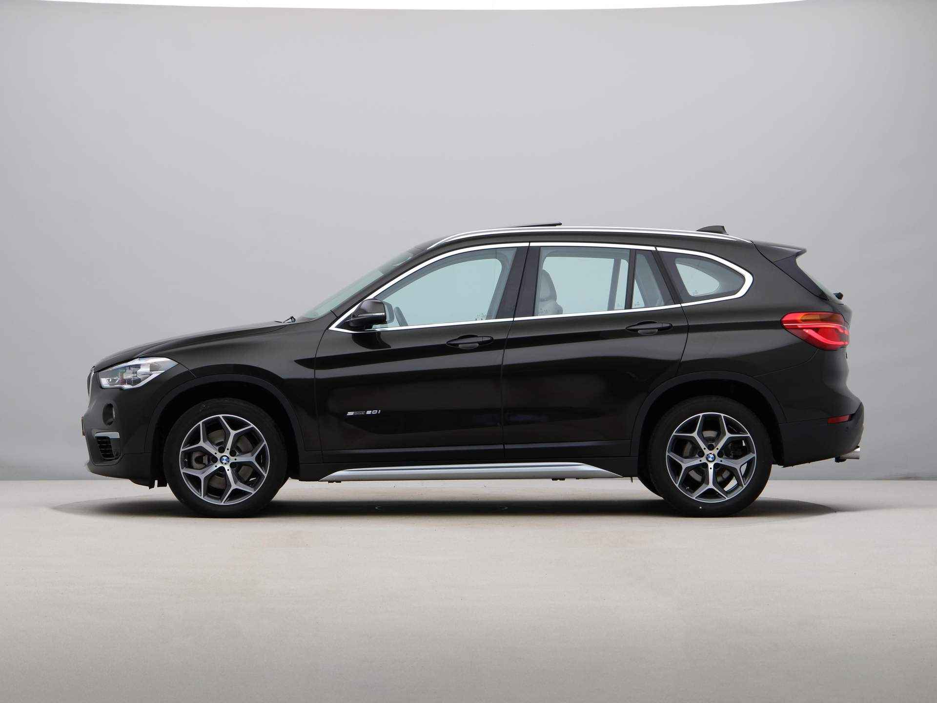 BMW X1 sDrive20i High Executive - 13/26