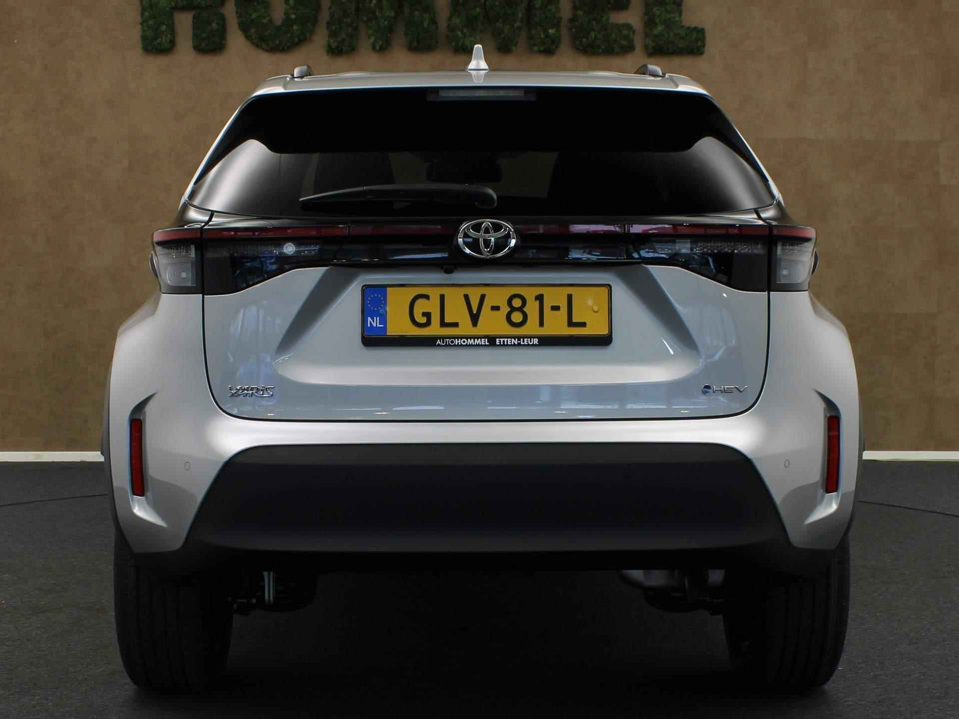 Toyota Yaris Cross 1.5 Hybrid 130 Team D - 130 PK - PARKEERSENSOREN VOOR EN ACHTER - ADAPTIVE CRUISE CONTROL - STUUR, STOEL EN VOORRUIT VERWARMING - DODE HOEK DETECTIE - ACHTERUITRIJ CAMERA - 11/38