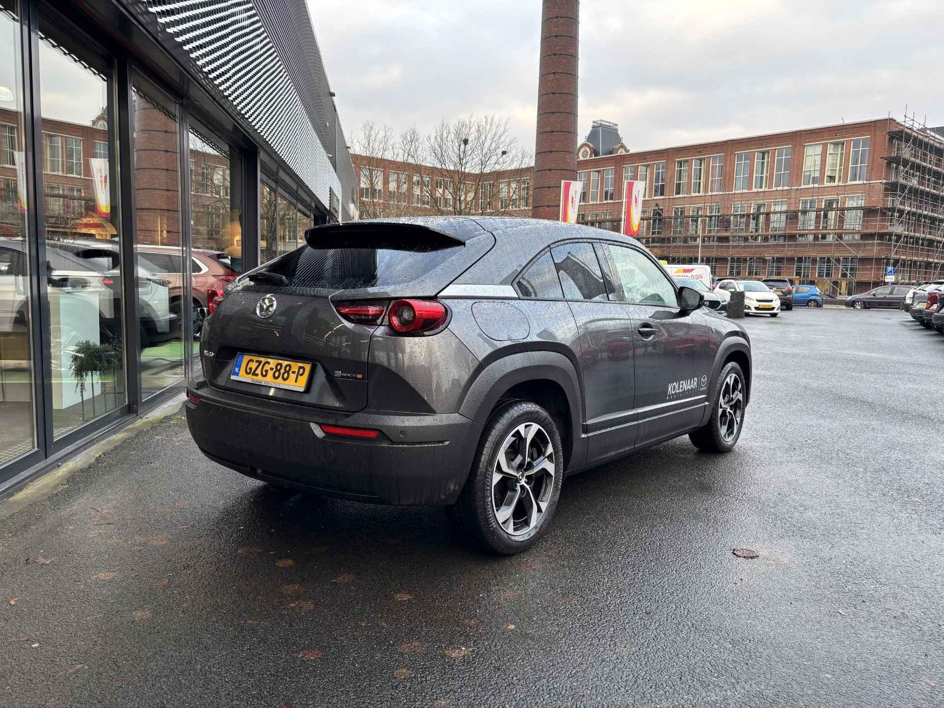 Mazda MX-30 e-SkyActiv R-EV 170 Makoto - Urban interieur/1e eigenaar/Dealeronderhouden/Navi/HUD/Keyless/ECC/CarPlay - 3/38