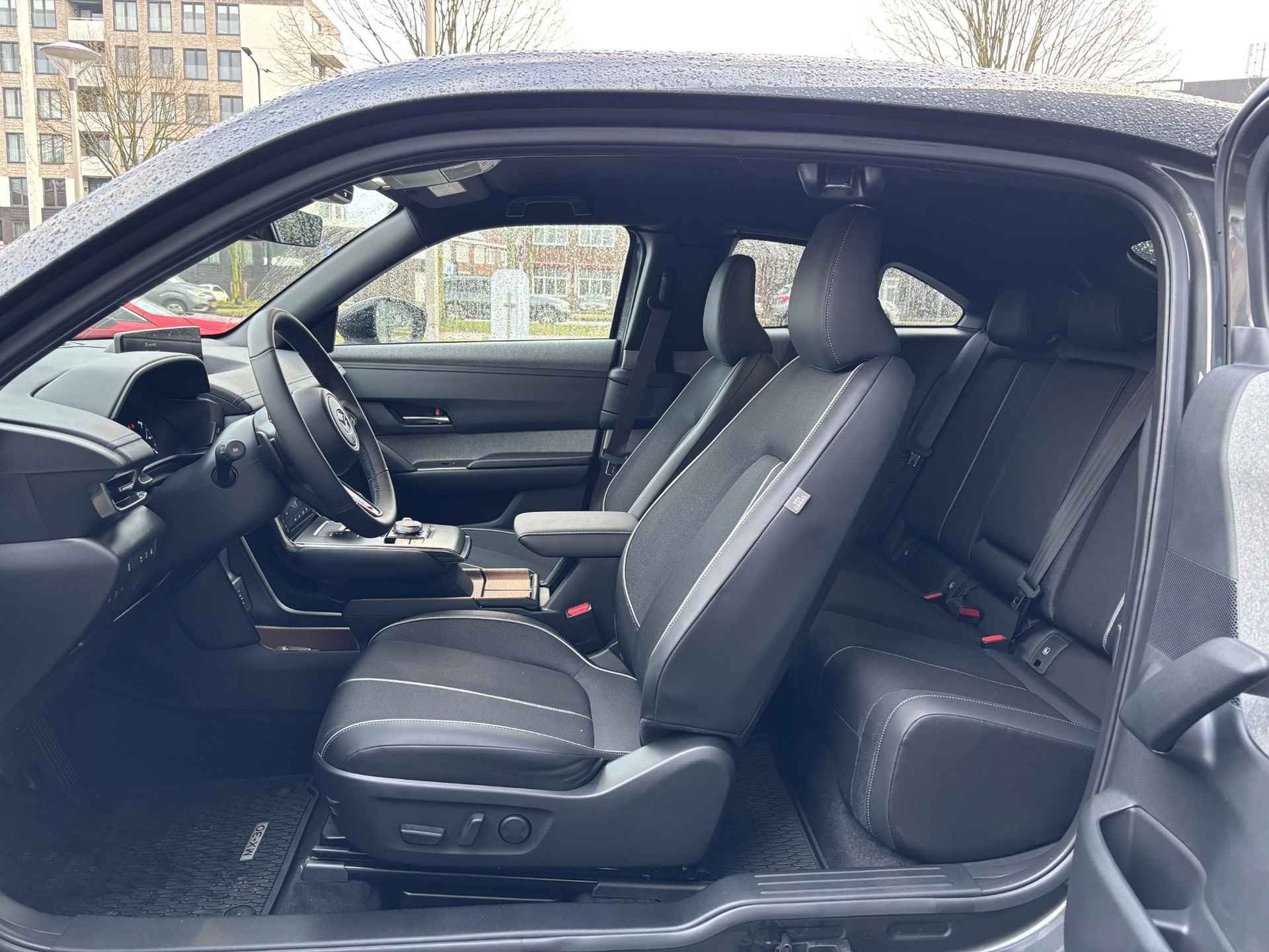 Mazda MX-30 e-SkyActiv R-EV 170 Makoto - Urban interieur/1e eigenaar/Dealeronderhouden/Navi/HUD/Keyless/ECC/CarPlay - 26/38