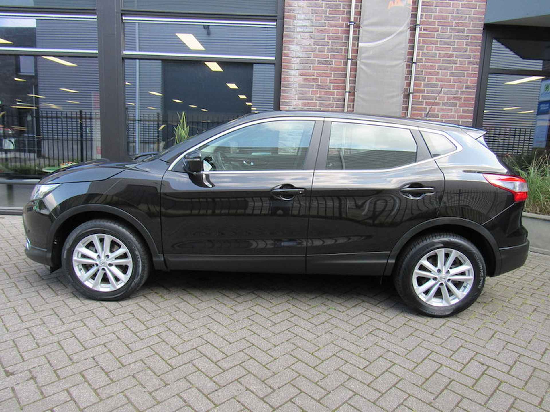 Nissan Qashqai 1.2 115pk DIG-T XTRONIC Acenta - 2/29