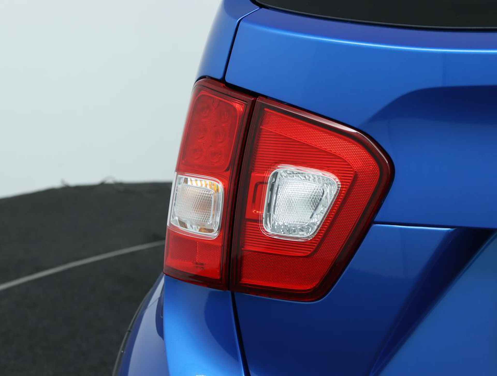 Suzuki Ignis 1.2 Smart Hybrid Select | Automaat | Camera | Stoelverwarming | Apple car play android auto | lichtmetalen velgen | Hoge zit | - 35/47
