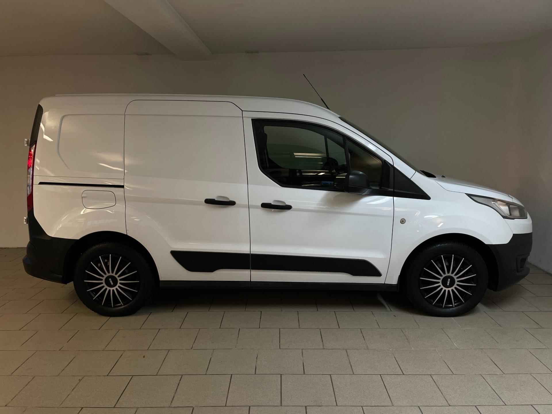 Ford Transit Connect 1.0 Ecoboost L1 Trend MARGE BUS BTW VRIJ EN BPM VRIJ STOELV PDC CENT VERG SPARCO KETTING TREKHAAK NIEUWSTAAT - 6/26