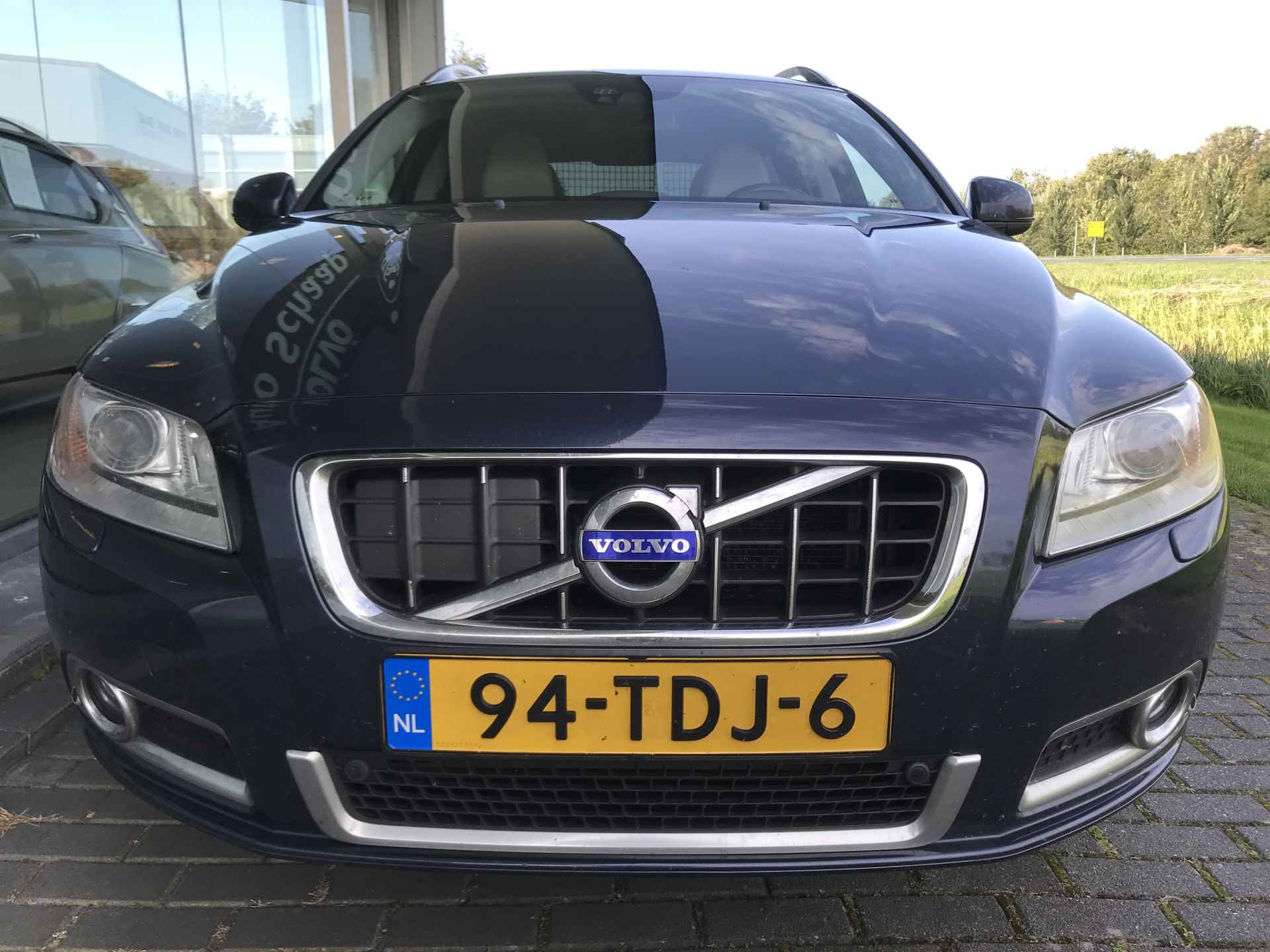 Volvo V70 2.0 D3 Limited Edition Automaat | Rijklaar incl garantie | Adaptieve cruise Trekhaak Schuifdak Xenon - 4/12