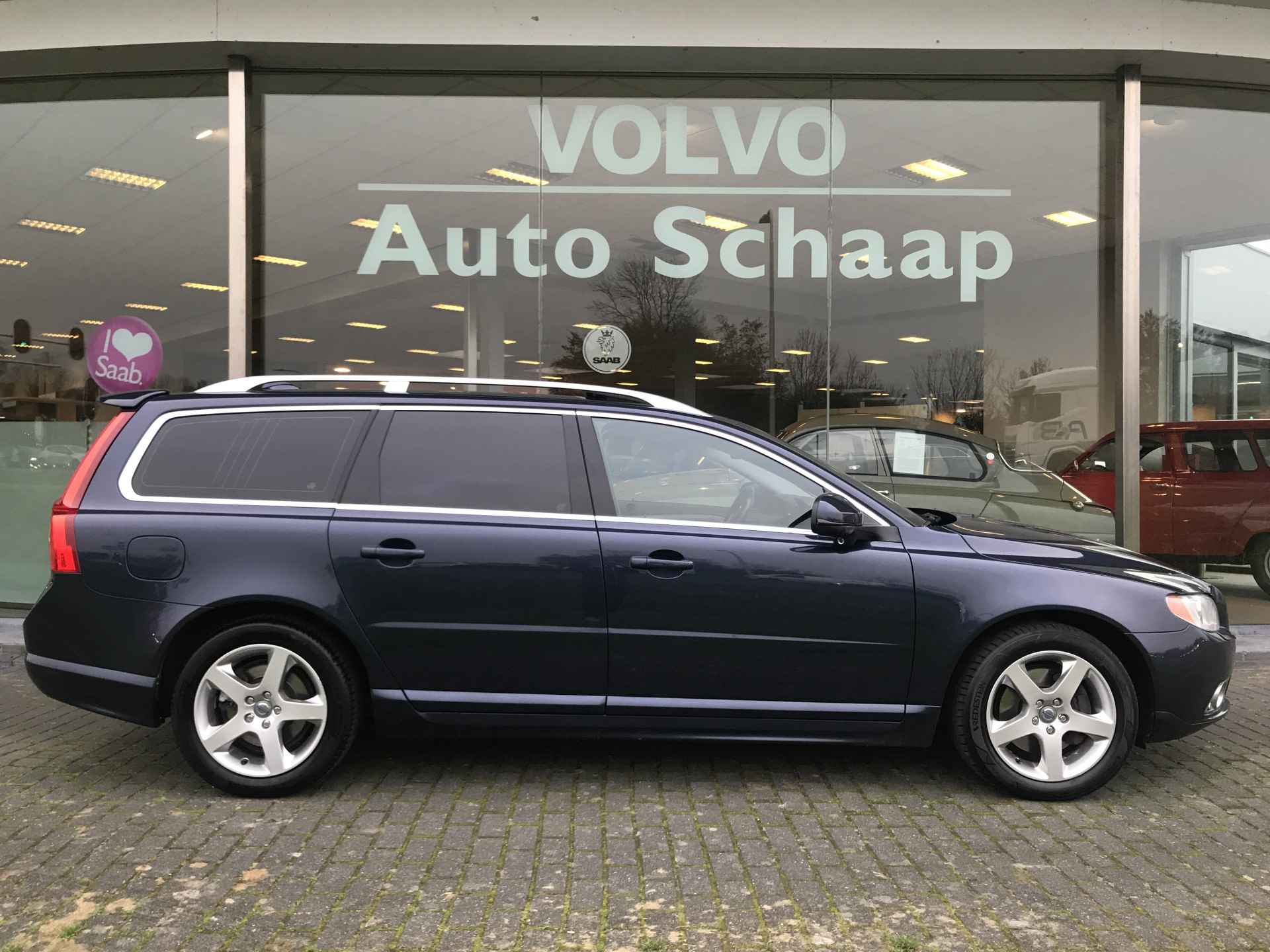 Volvo V70 2.0 D3 Limited Edition Automaat | Rijklaar incl garantie | Adaptieve cruise Trekhaak Schuifdak Xenon - 6/36