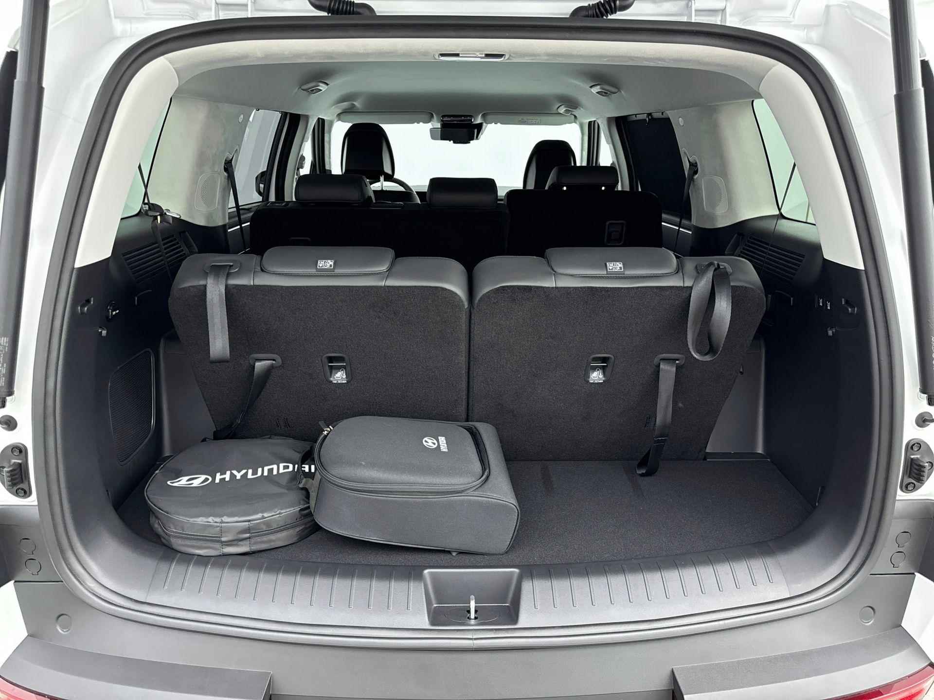 Hyundai Santa Fe 1.6 T-GDI PHEV Premium Plus 4WD 7p. | LEDER | STOELVENTILATIE | NAVI | KEYLESS | CAMERA - 21/35