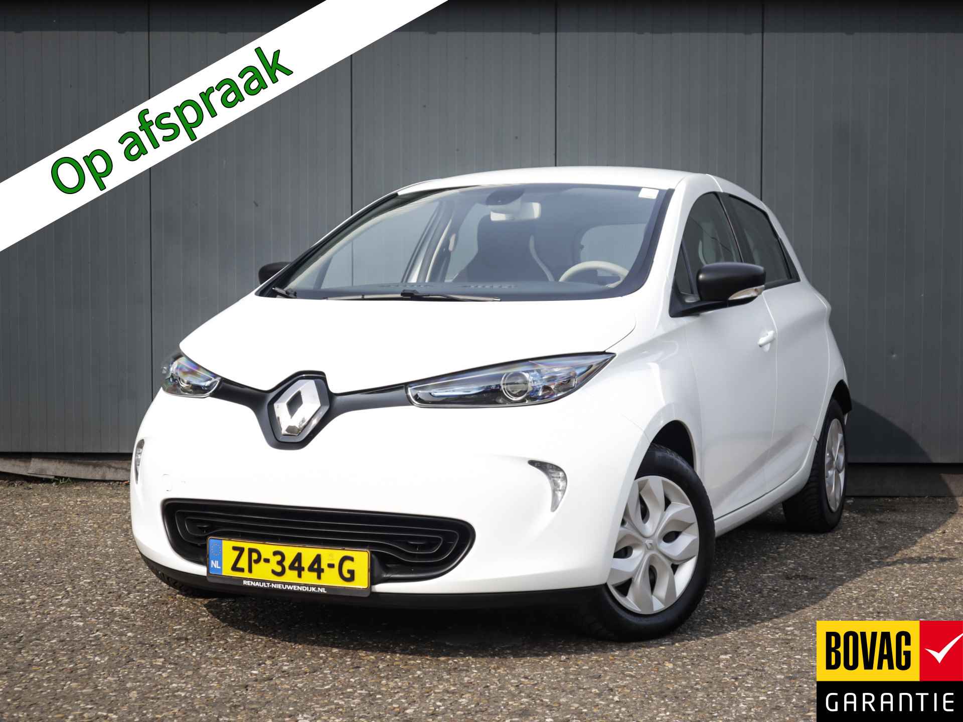 Renault ZOE R90 Life 41 kWh (93 PK) (Accu Inclusief) (Subsidie Mogelijk) 2e-Eig, Renault-Dealer-Onderh, 12-Mnd-BOVAG, Nl-Auto, Navigatie/Apple-Carplay/Android-Auto, Cruisecontrol, Airco, Hill-Hold, Isofix, Start/Stop, Privacy-Glas - 1/35