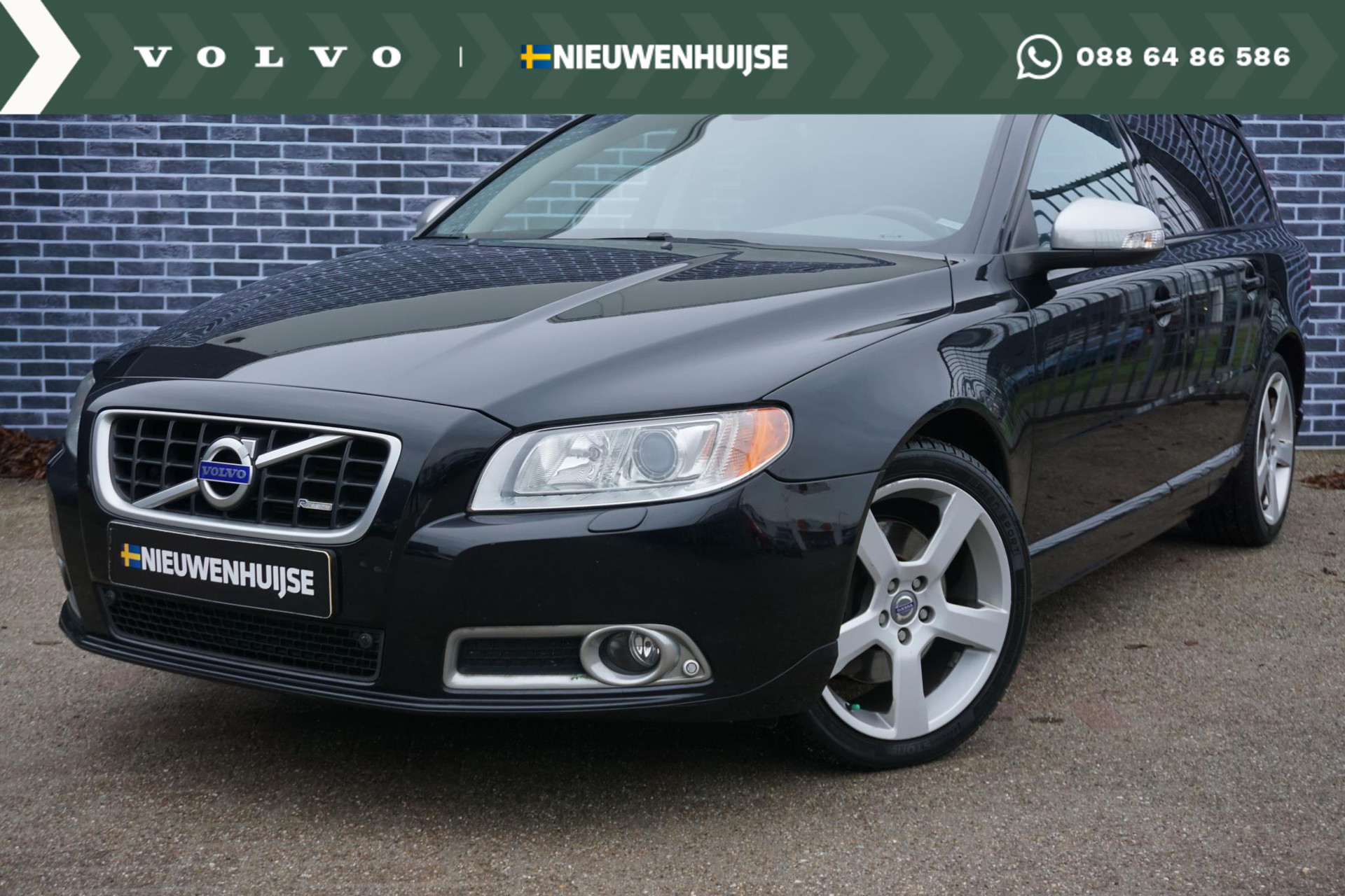 Volvo V70 2.0T R-Edition | stoelverwarming | Navigatie | Regen sensor | High Performance Audio | Actieve bochtverlichting | Xenon | Leder | Dakrails | Bluetooth |