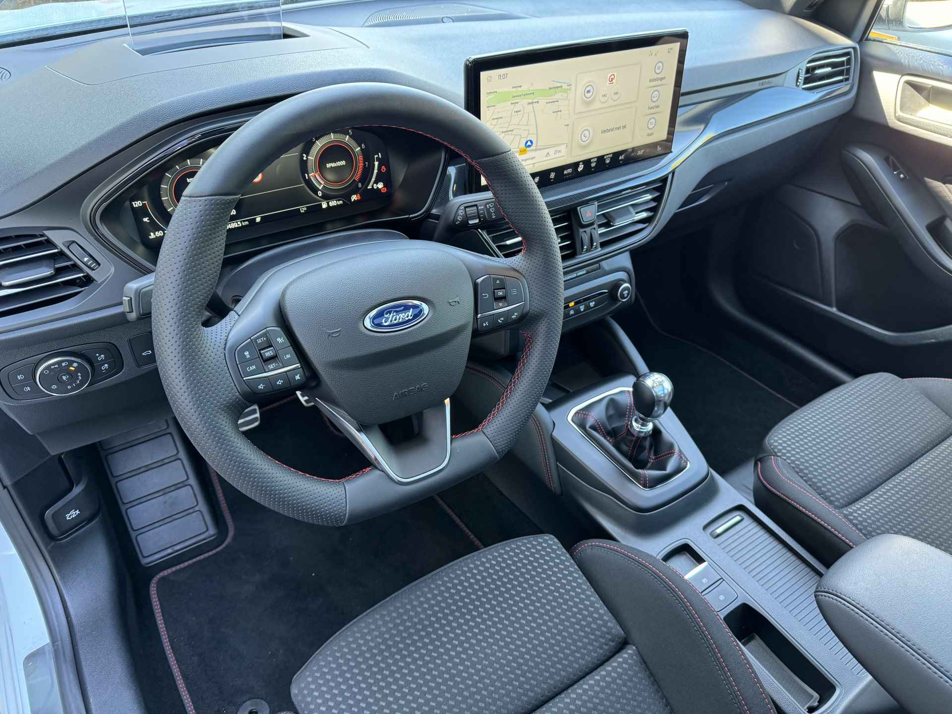Ford Focus Wagon 1.0EB HYBRID | VOL! | PANO DAK | 18'' LMV | ELEKTR KLEP | ADAPTIVE CRUISE | WINTERPACK | ORIGINEEL NL | HEAD UP | - 5/51