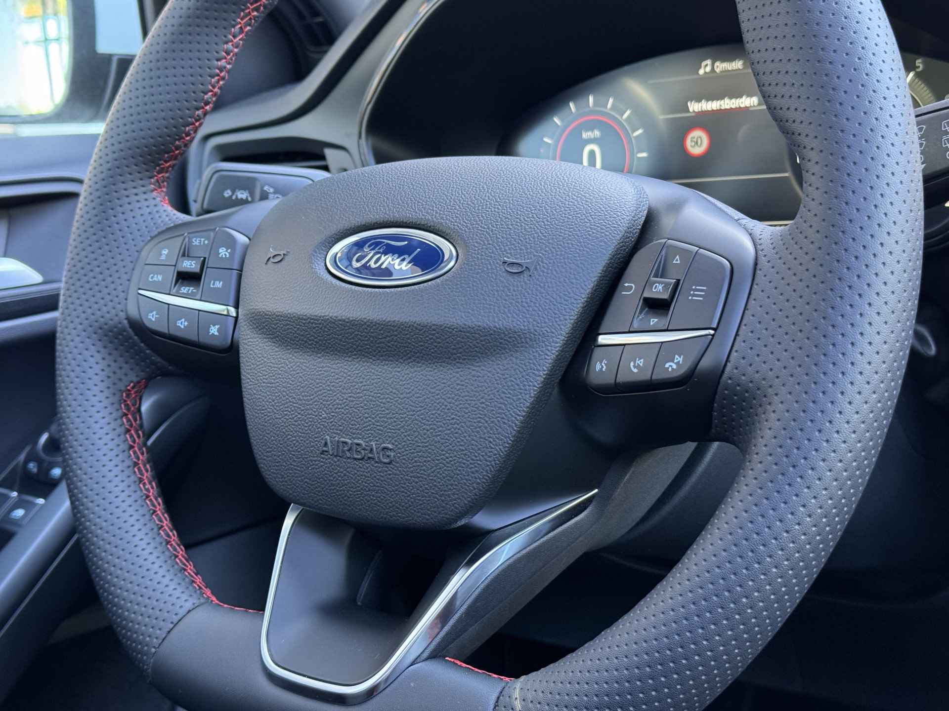 Ford Focus Wagon 1.0EB HYBRID | VOL! | PANO DAK | 18'' LMV | ELEKTR KLEP | ADAPTIVE CRUISE | WINTERPACK | ORIGINEEL NL | HEAD UP | - 10/51