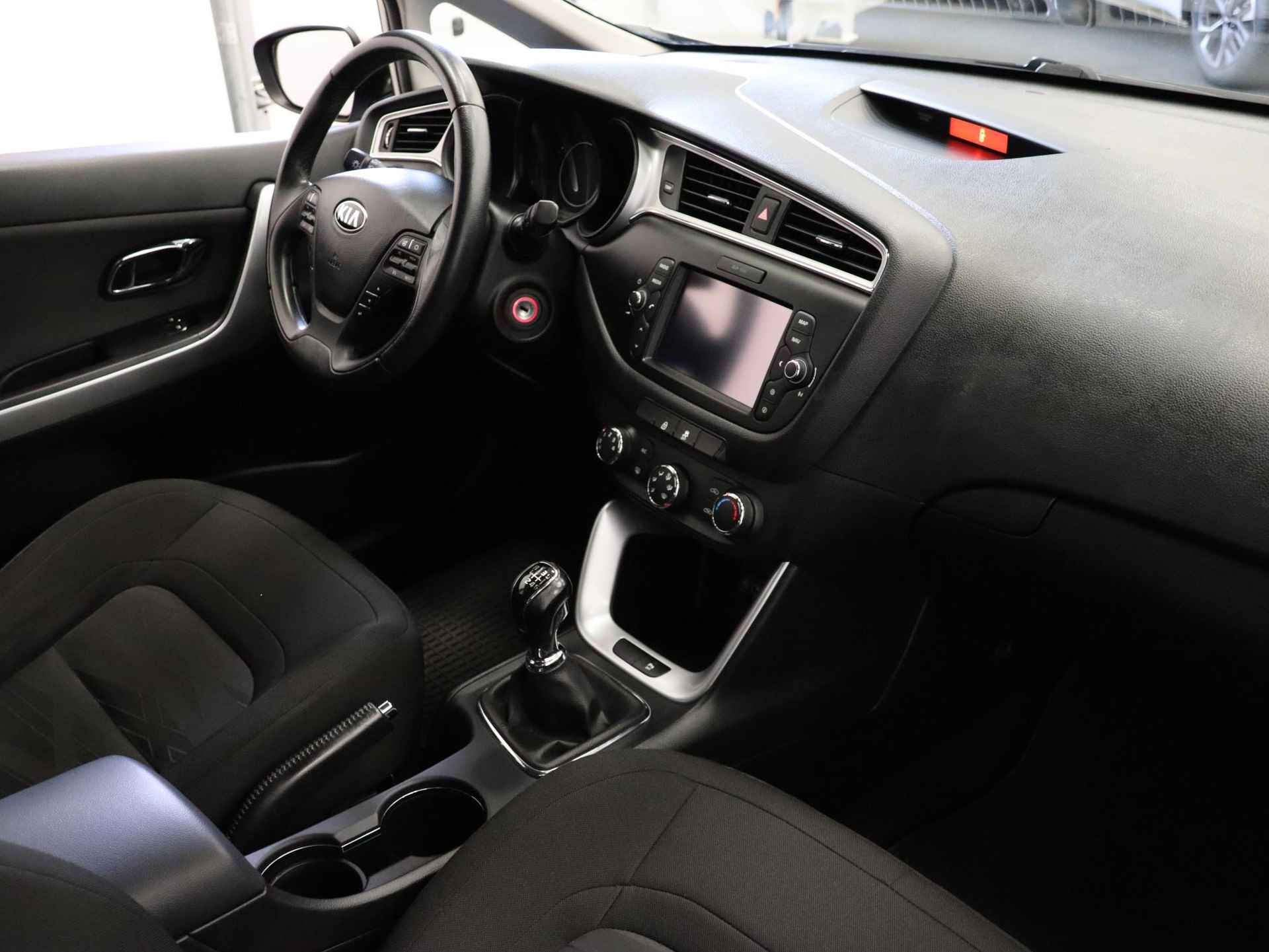 Kia cee'd 1.0 T-GDi First Edition | Navigatie | Camera | Bluetooth | Airco | Cruise control | Parkeersensoren achter | - 14/32