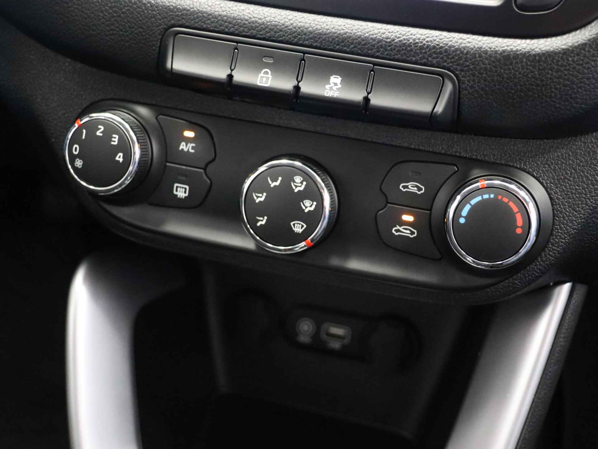 Kia cee'd 1.0 T-GDi First Edition | Navigatie | Camera | Bluetooth | Airco | Cruise control | Parkeersensoren achter | - 20/32