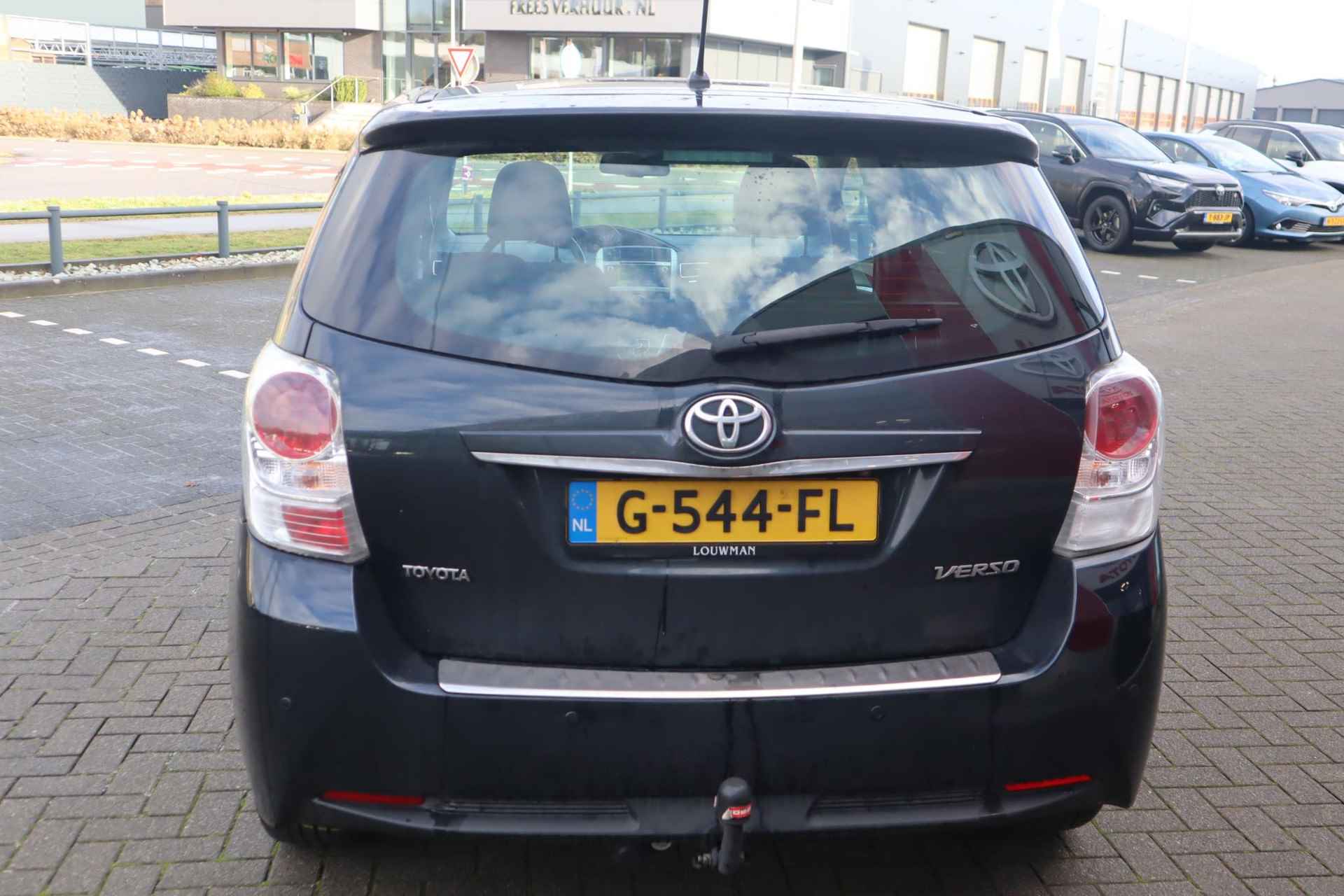 Toyota Verso 1.8 VVT-i ASPIRATION AUTOMAAT NAVI PANODAK TREKHAAK STOELVERWARMING PRIVACY-GLASS LM-VELGEN - 4/36