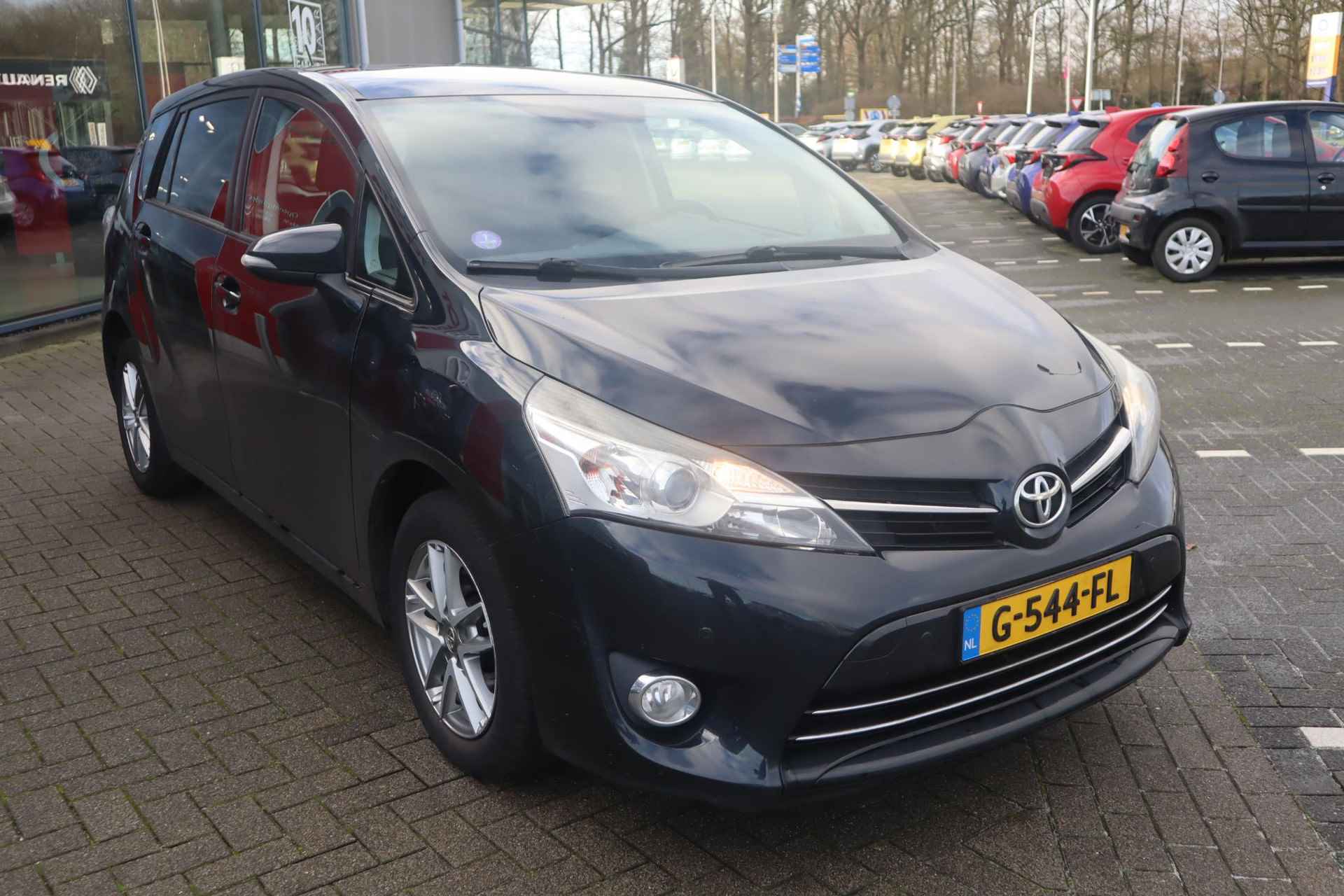 Toyota Verso 1.8 VVT-i ASPIRATION AUTOMAAT NAVI PANODAK TREKHAAK STOELVERWARMING PRIVACY-GLASS LM-VELGEN - 10/36