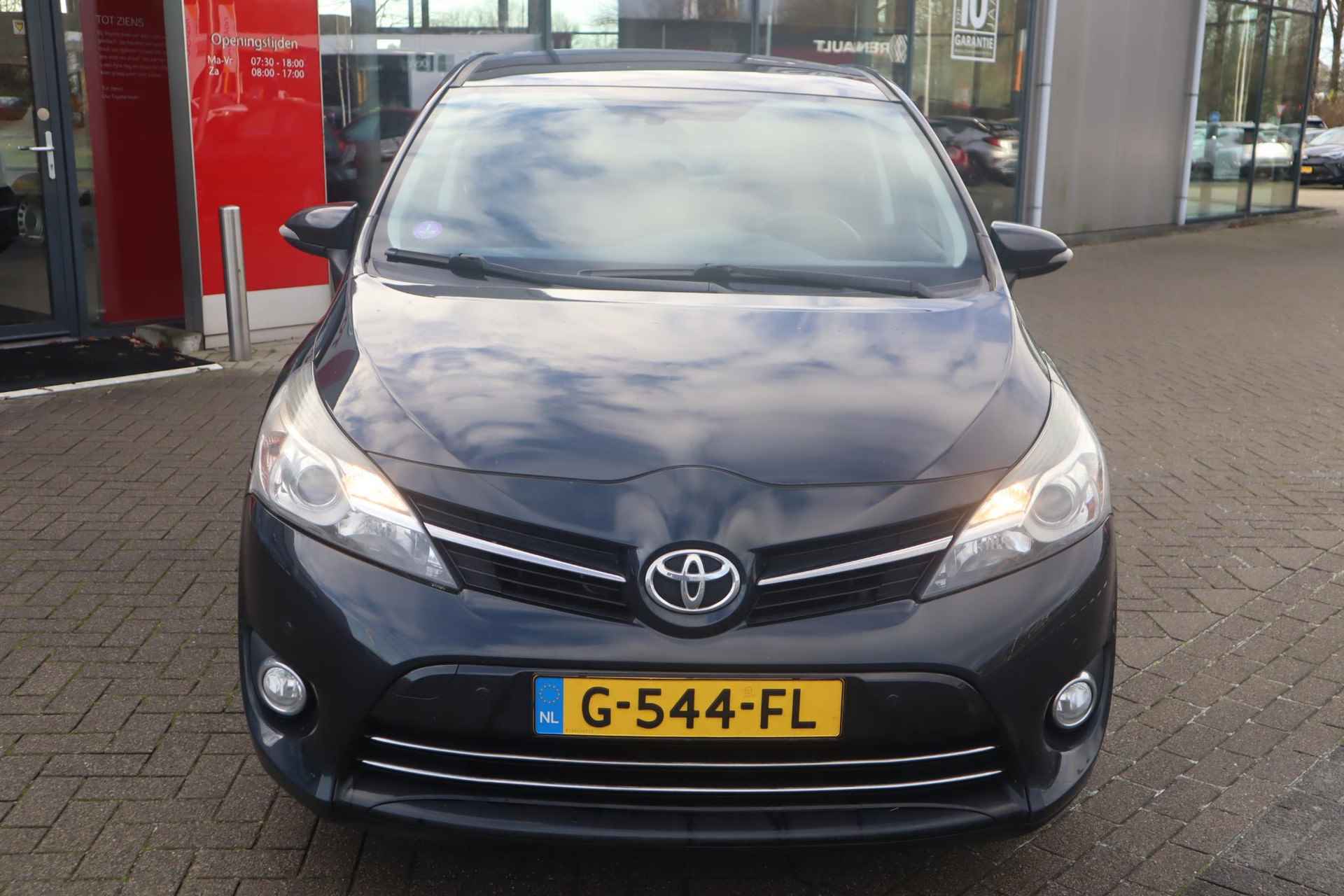 Toyota Verso 1.8 VVT-i ASPIRATION AUTOMAAT NAVI PANODAK TREKHAAK STOELVERWARMING PRIVACY-GLASS LM-VELGEN - 11/36