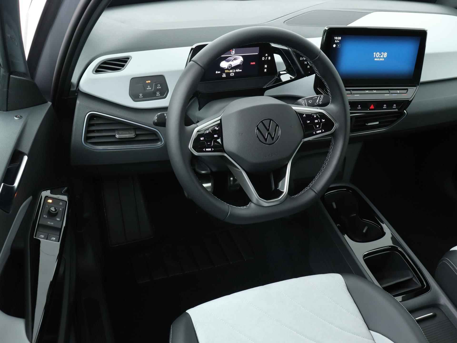 Volkswagen ID.3 Pro Edition 58 kWh | DEMO AUTO | ACHTERUITRIJCAMERA | PARKEER ASSISTENT | PARKEERSENSOREN VOOR + ACHTER | STUURVERWARMING | STOELVERWARMING | WARMTEPOMP | NAVIGATIE | ADAPTIVE CRUISE-CONTROL | APPLE CARPLAY | ANDOID AUTO| - 3/18