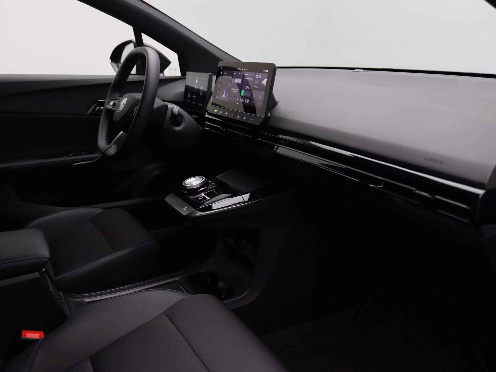 MG 4 Long Range Luxury 64 kWh | Navi | Led Koplampen | 360 Camera | Apple CarPlay | - 23/26
