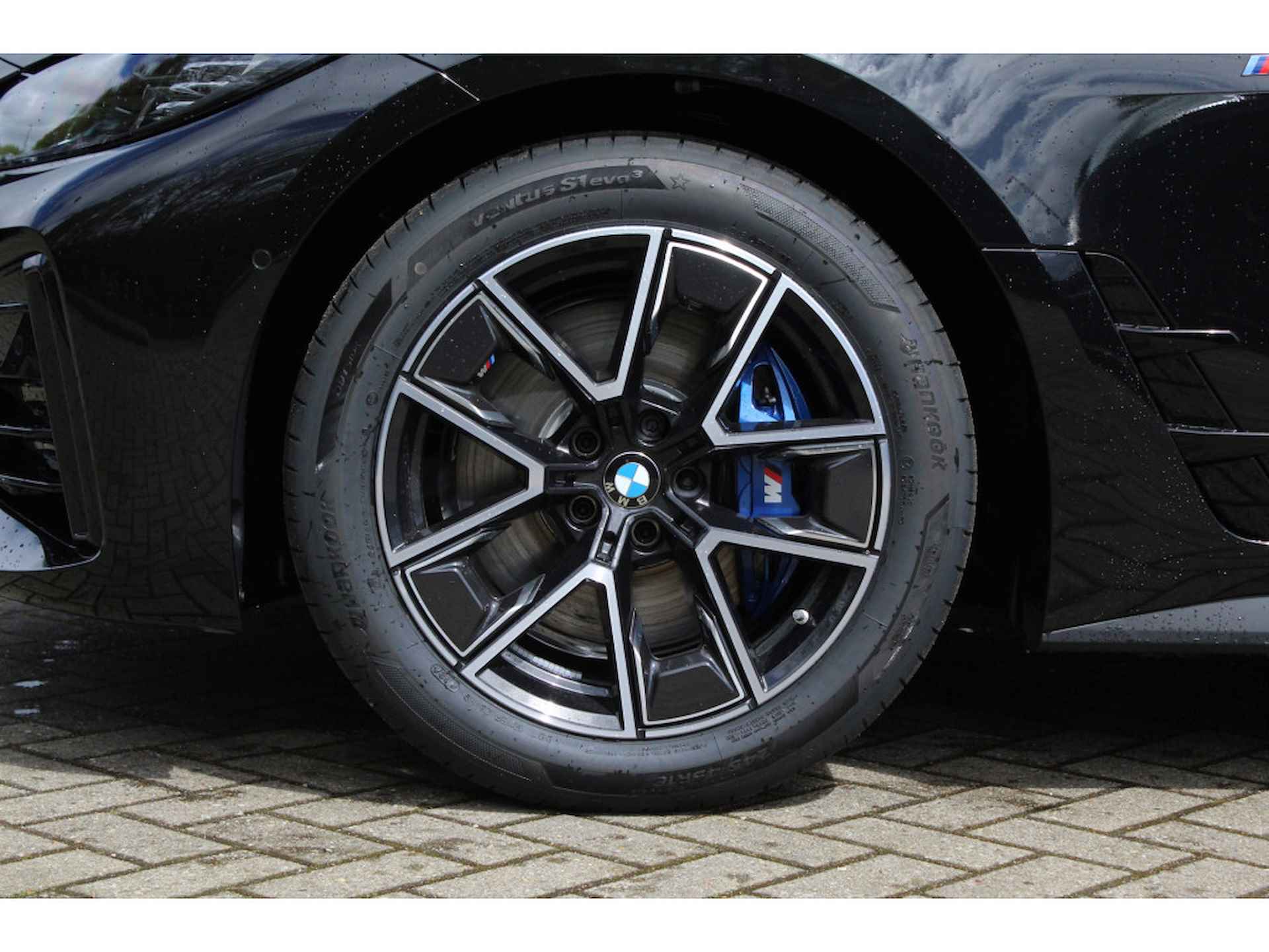 BMW 4 Serie Gran Coupé 430i High Executive M Sport Automaat / Parking Assistant / Harman Kardon / Cruise Control / Widescreen Display  / Live Cockpit Plus / M Sportonderstel - 24/27