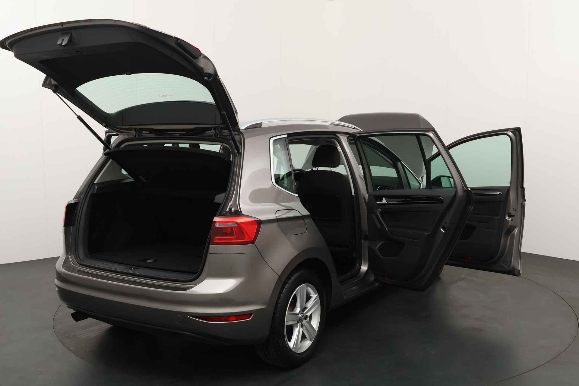 Volkswagen Golf Sportsvan BWJ 2014 1.2 TSI 111 PK Highline NAVI / CLIMA / CRUISE / CAMERA / LICHT SENSOR / 6-BAK - 22/31