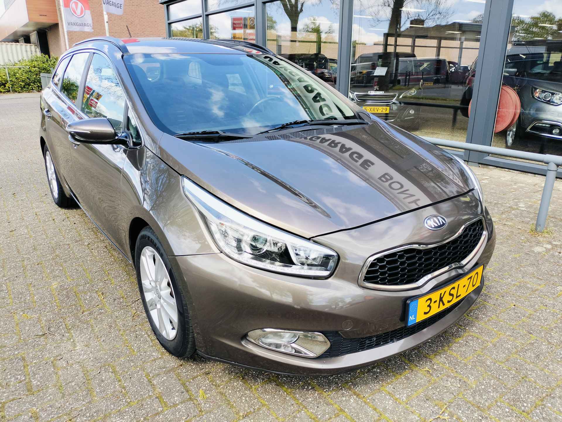 Kia cee'd Sportswagon 1.6 GDI 20th Anniversary AIRCO-CRUISE - 17/19