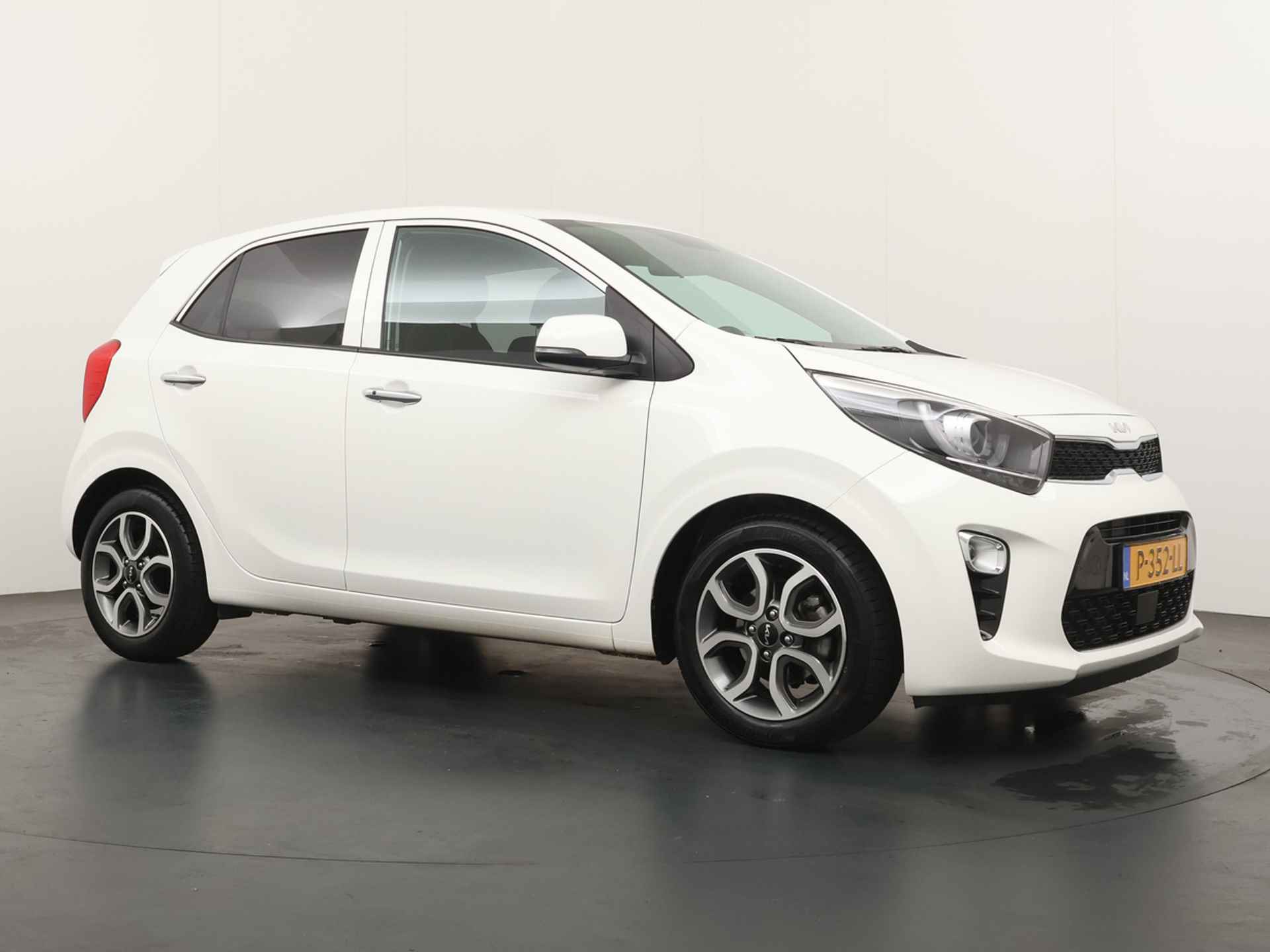 Kia Picanto 1.0 DPi DynamicPlusLine - Navigatie - Apple CarPlay/Android Auto - Achteruitrijcamera - Cruise Control - Climate Control - Fabrieksgarantie Tot 2029 - 10/46