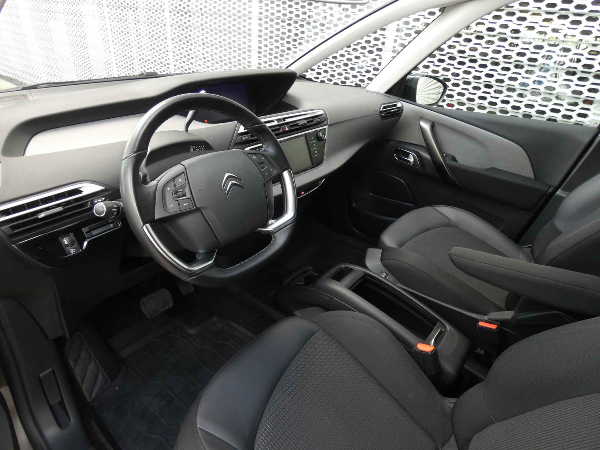 Citroën Grand C4 Spacetourer 1.2 130PK EAT8 Shine ! Keyless entry | Camera | Stoelverwarming | Automaat ! - 8/35