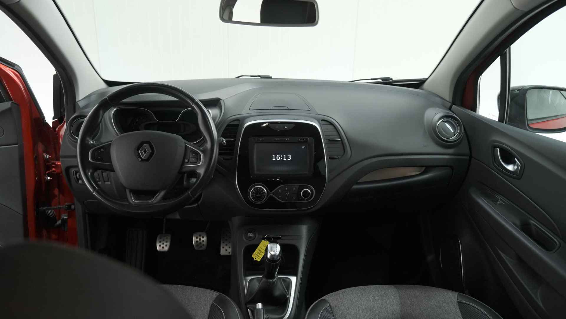 Renault Captur TCe 90 Intens | Parkeersensoren | Navigatie | Climate Control | 17 Inch Lichtmetalen Velgen - 14/62