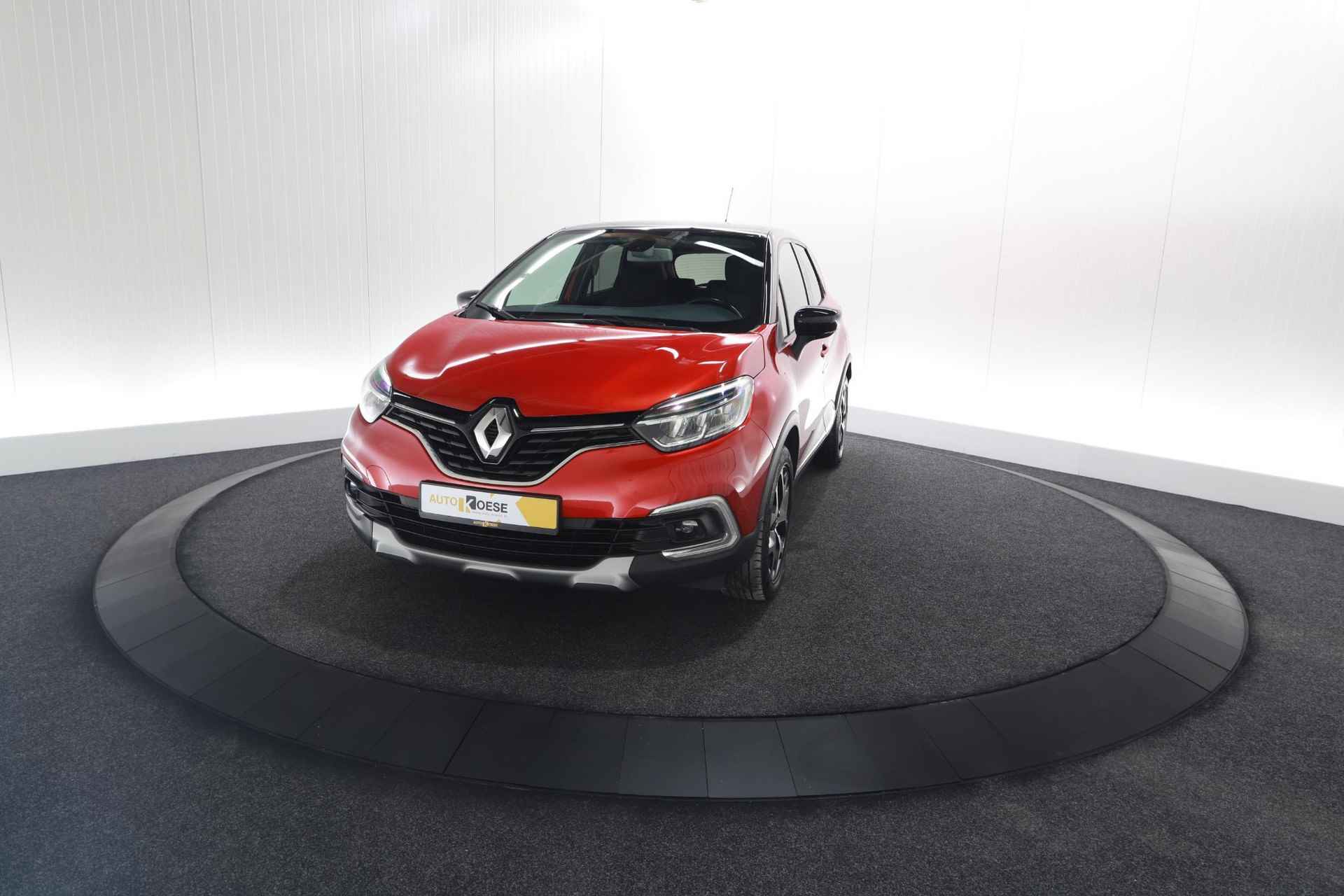 Renault Captur TCe 90 Intens | Parkeersensoren | Navigatie | Climate Control | 17 Inch Lichtmetalen Velgen - 59/62