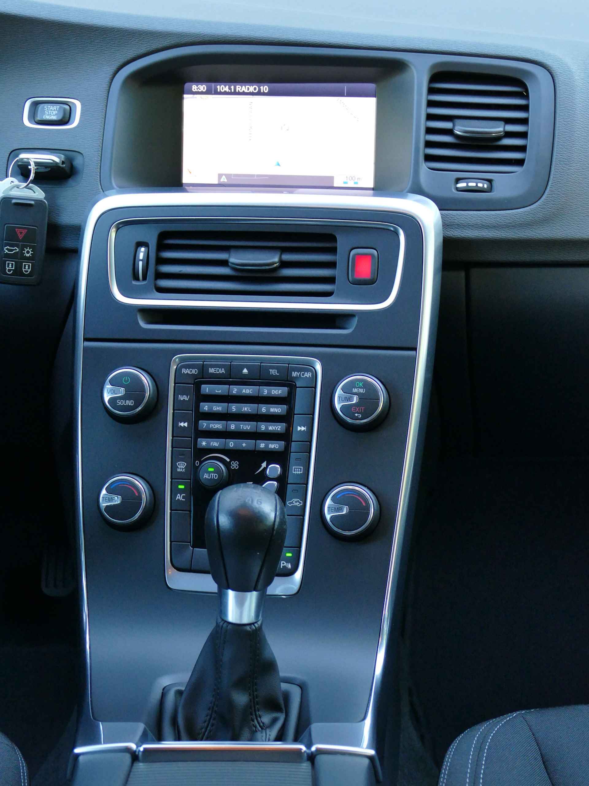 Volvo V60 T3 Kinetic Navi / Bluetooth / 18'' / Parkeersensoren achter - 22/24