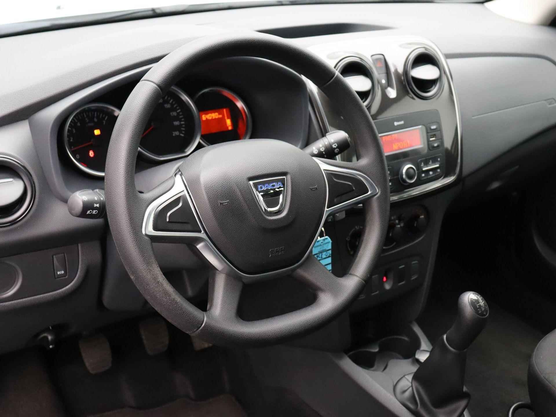 Dacia Logan MCV TCe 90pk Ambiance | Trekhaak | Airco | Radio incl. stuurwielbediening | Bluetooth | - 16/40