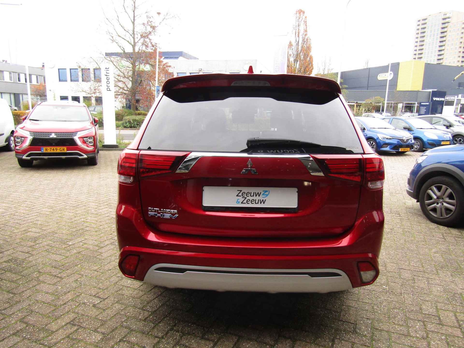 Mitsubishi Outlander 2.4 PHEV Intense+ | LMV | 1500 kg Trekgewicht | Camera | Clima | - 5/31