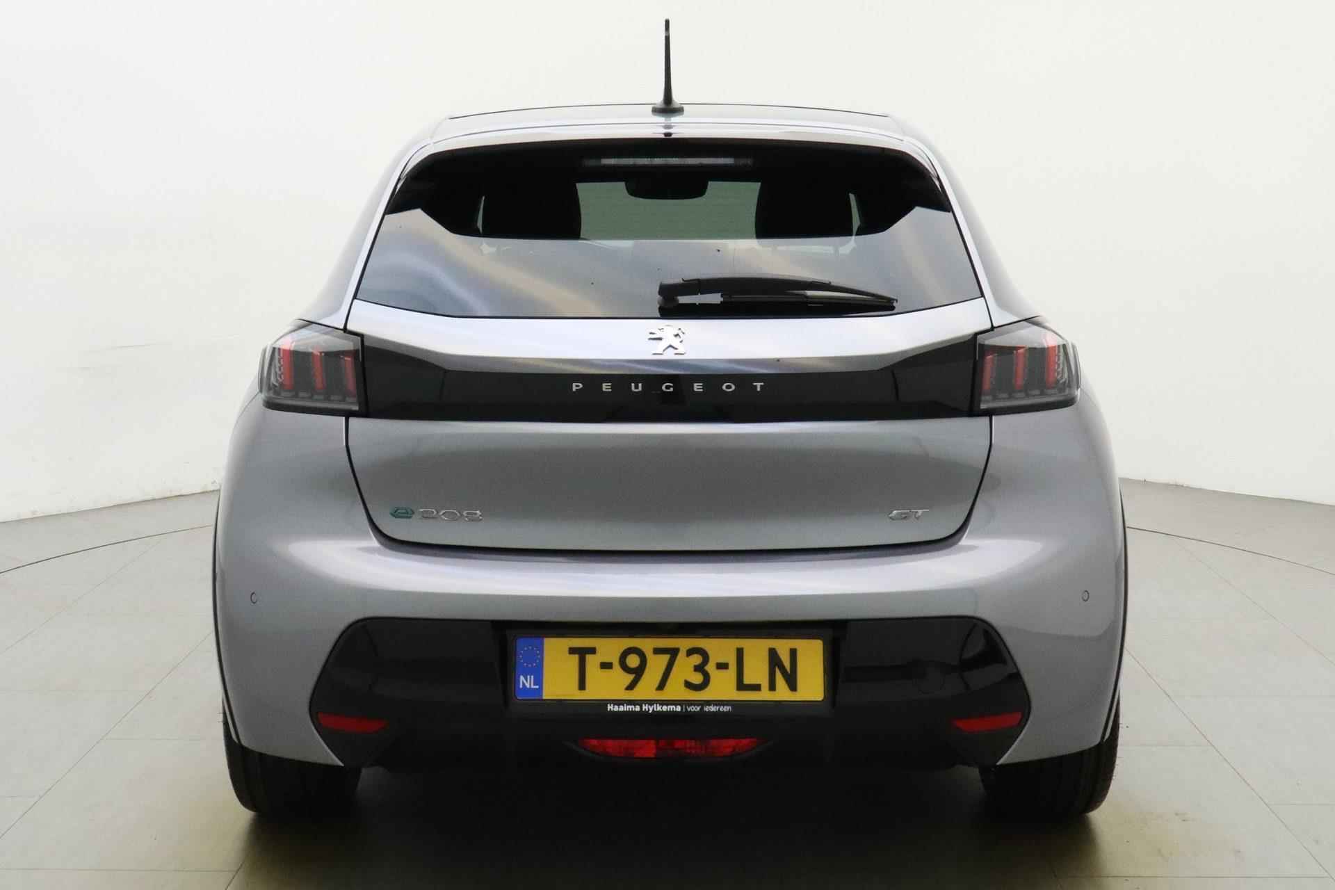 Peugeot e-208 EV GT Pack 50 kWh | Panoramadak | Alcantara bekleding | Stoelverwarming | Parkeersensoren voor en achter | Achteruitrijcamera | Climate control | Navigatie - 12/38